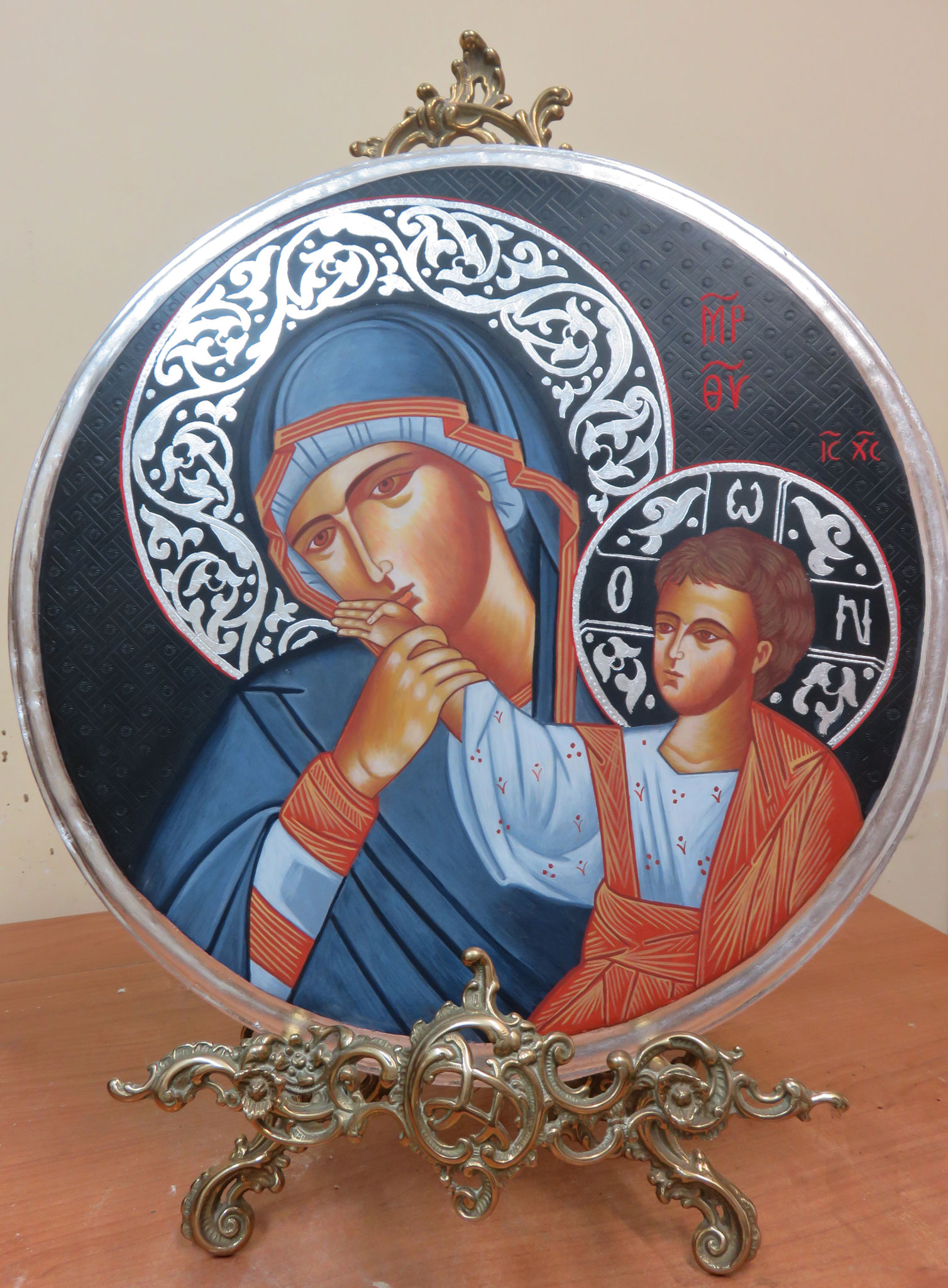 VIRGEN DE LA CONSOLACIÓN  (TONDO)   40 cms. de diametro.   500€