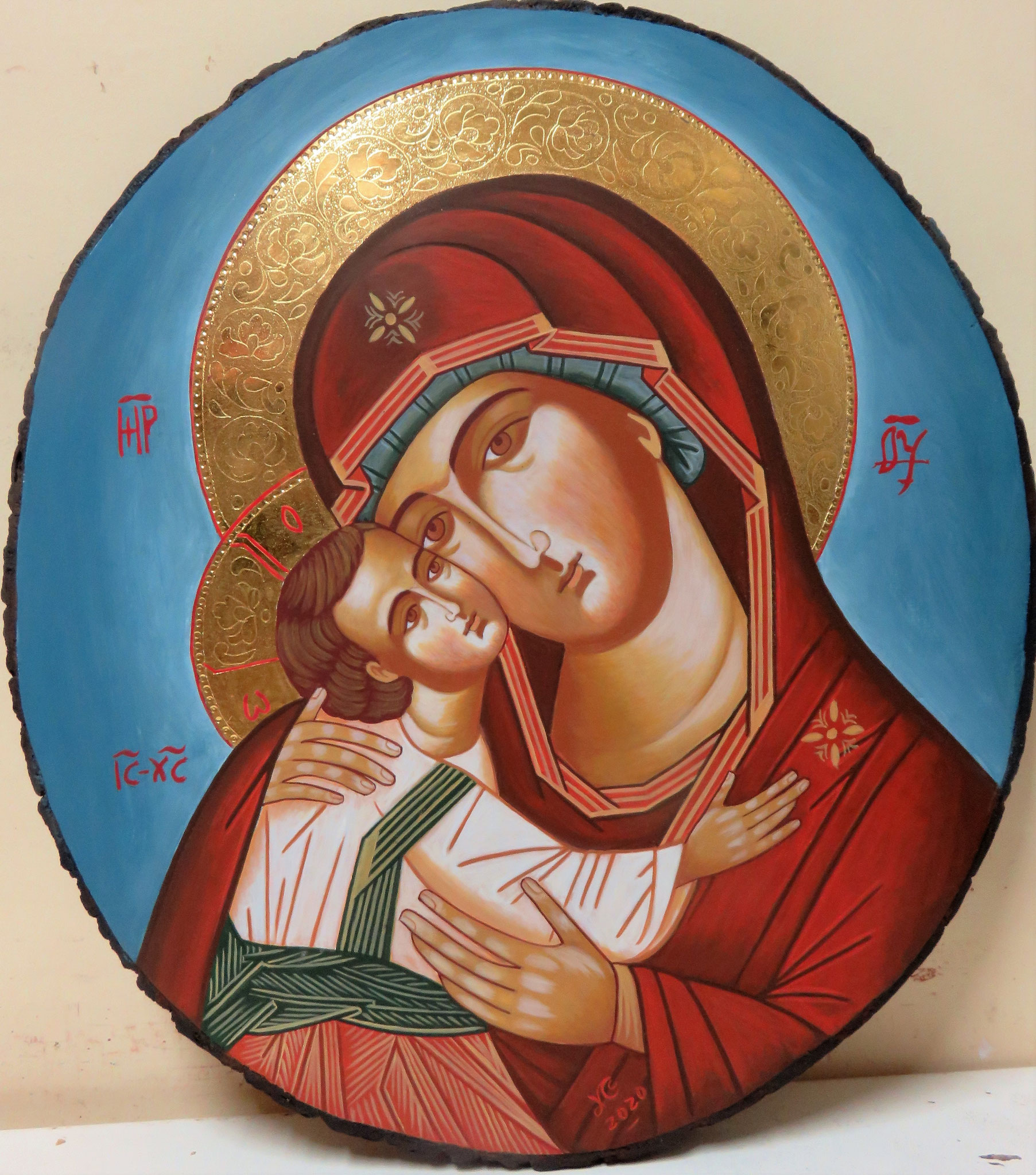 VIRGEN DE LA TERNURA. CORTEZA DE ÁRBOL  38 X 33   400€