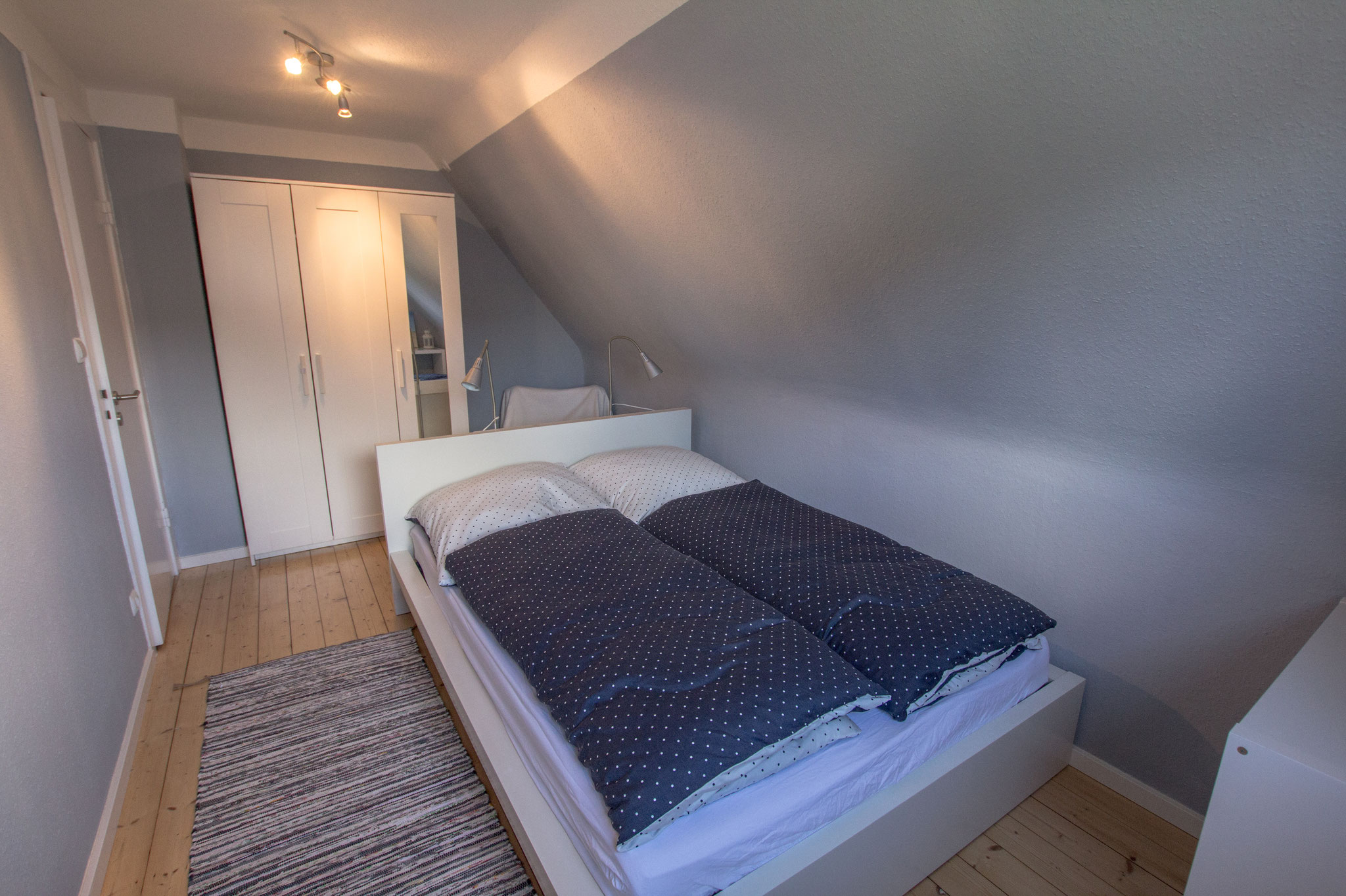 Schlafzimmer 2