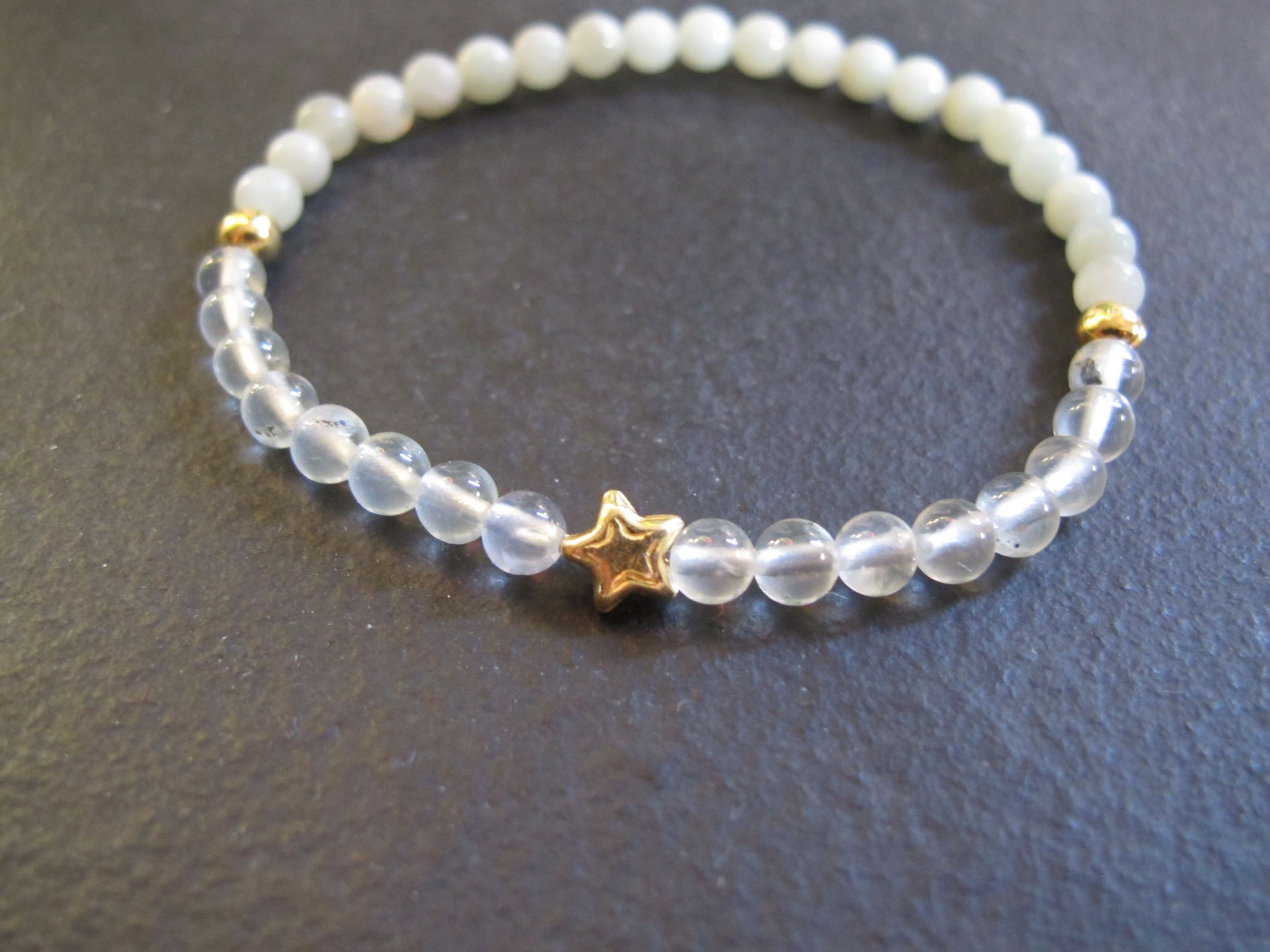 Prehnite in combination with lovely chinese jade, finished off with a gold-plated star and elements