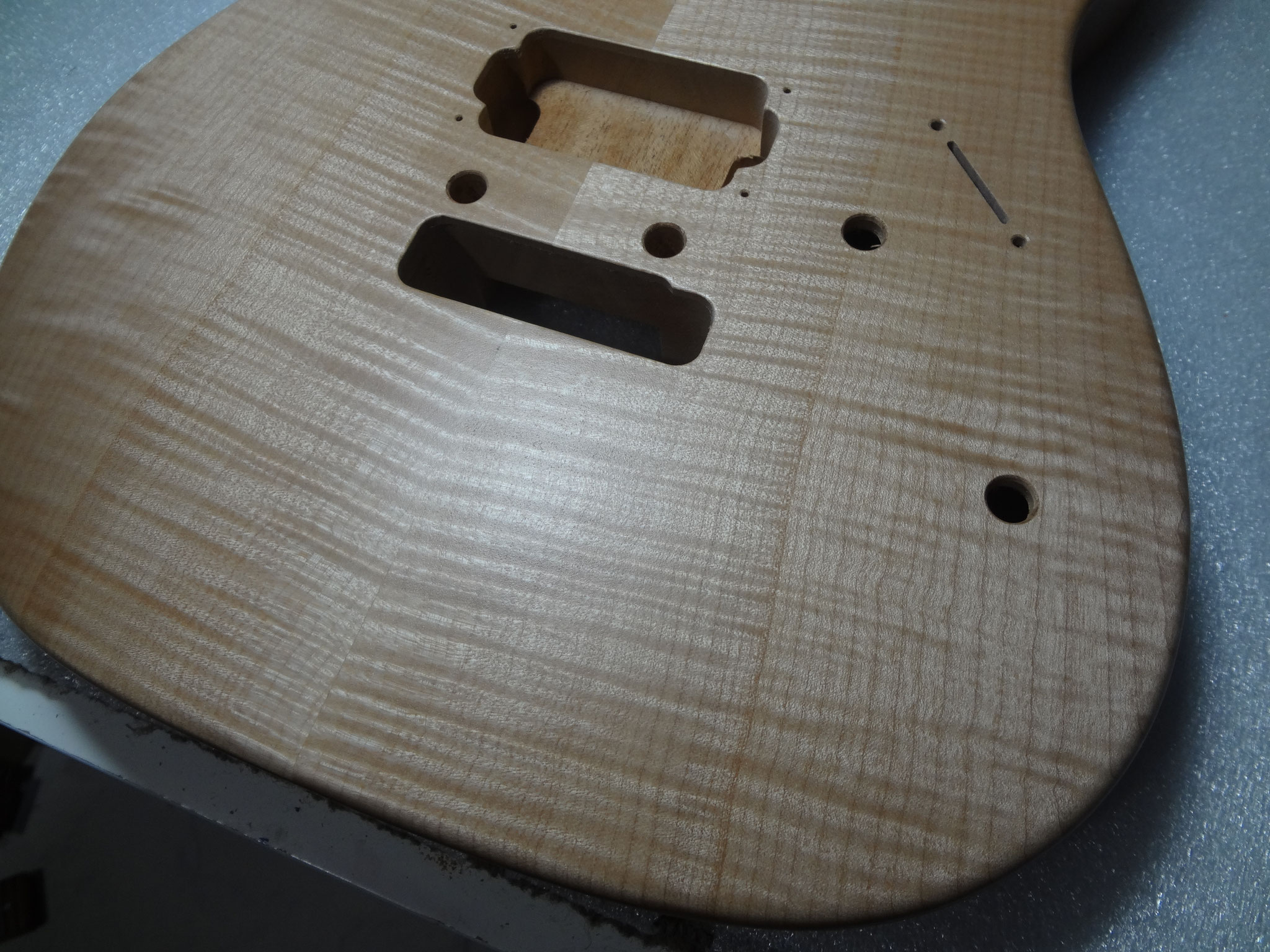 テレ 2H 24F レモンドロップ ギターオーダーメイド承ります。お気軽にご相談下さい。