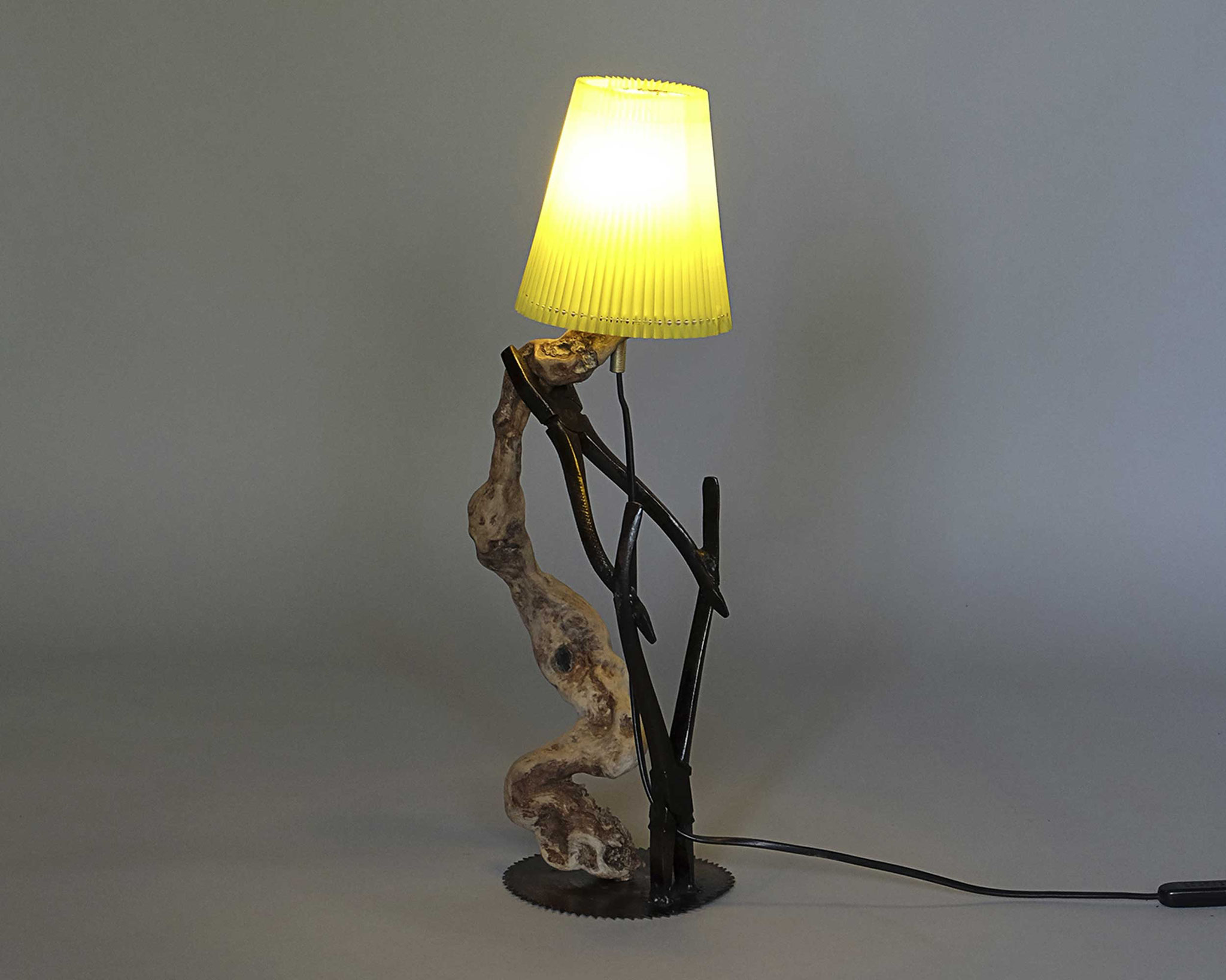 Upcycling Tischlampe Quinque