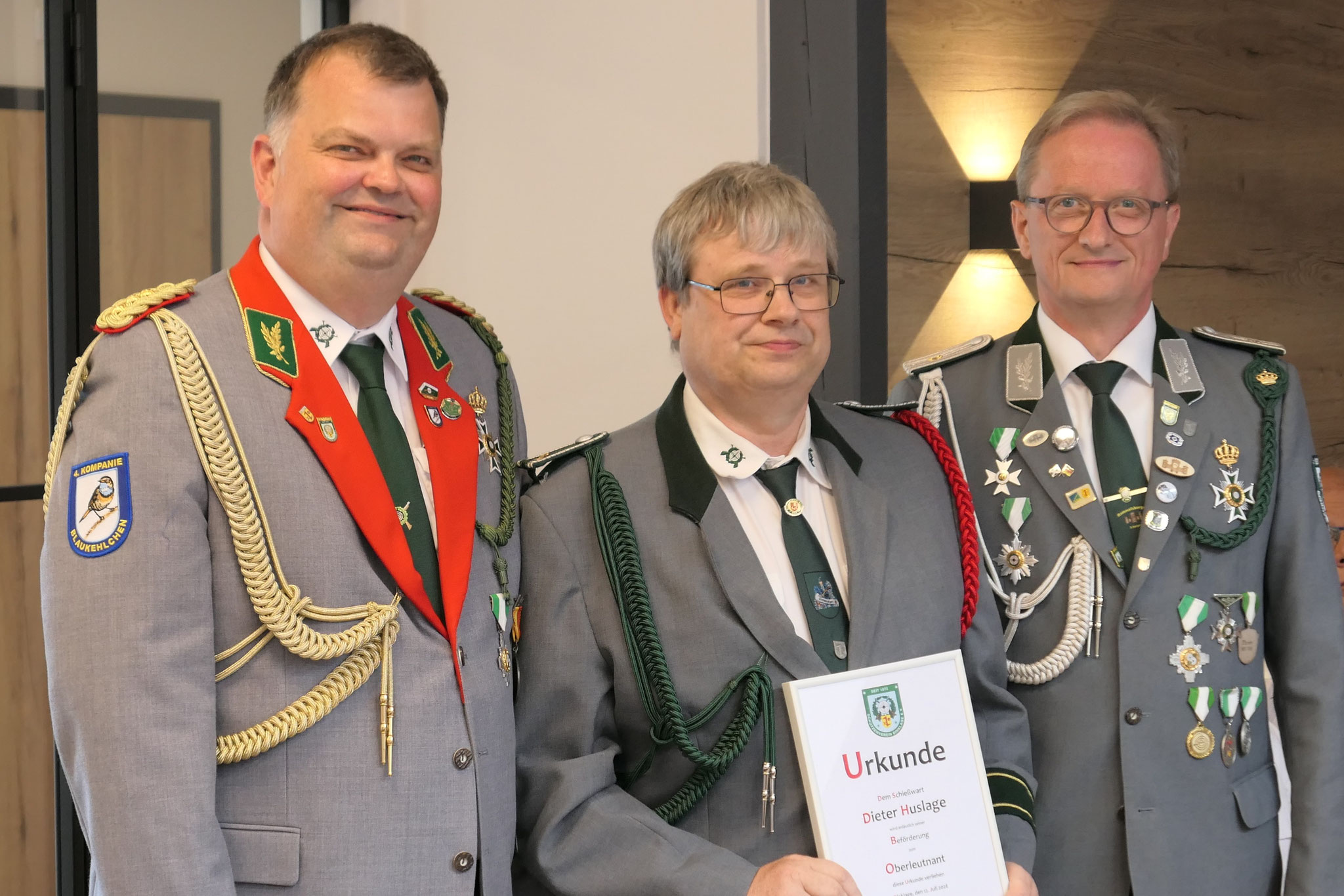 Dieter Huslage wurde zum Leutnant befördert und ist stellv. Schießoffizier