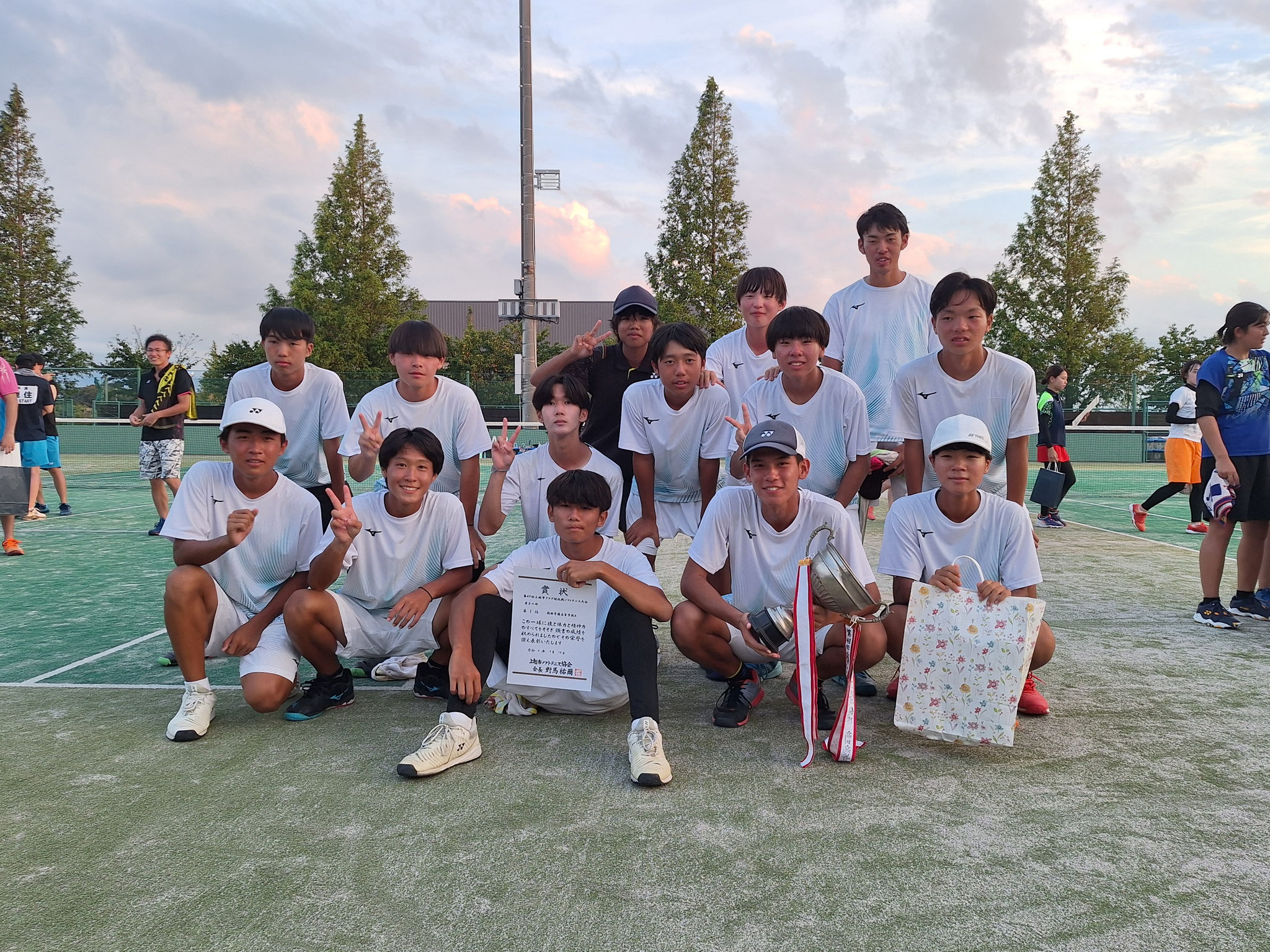 男子1位　関根学園　A