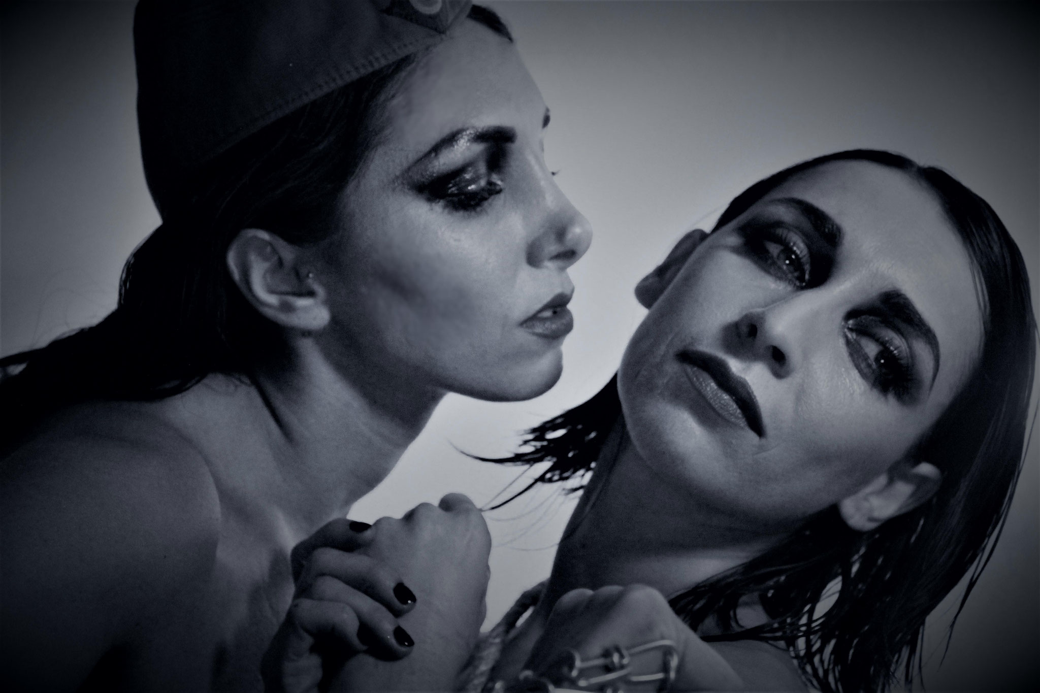 Portrait - Sara & Romina
