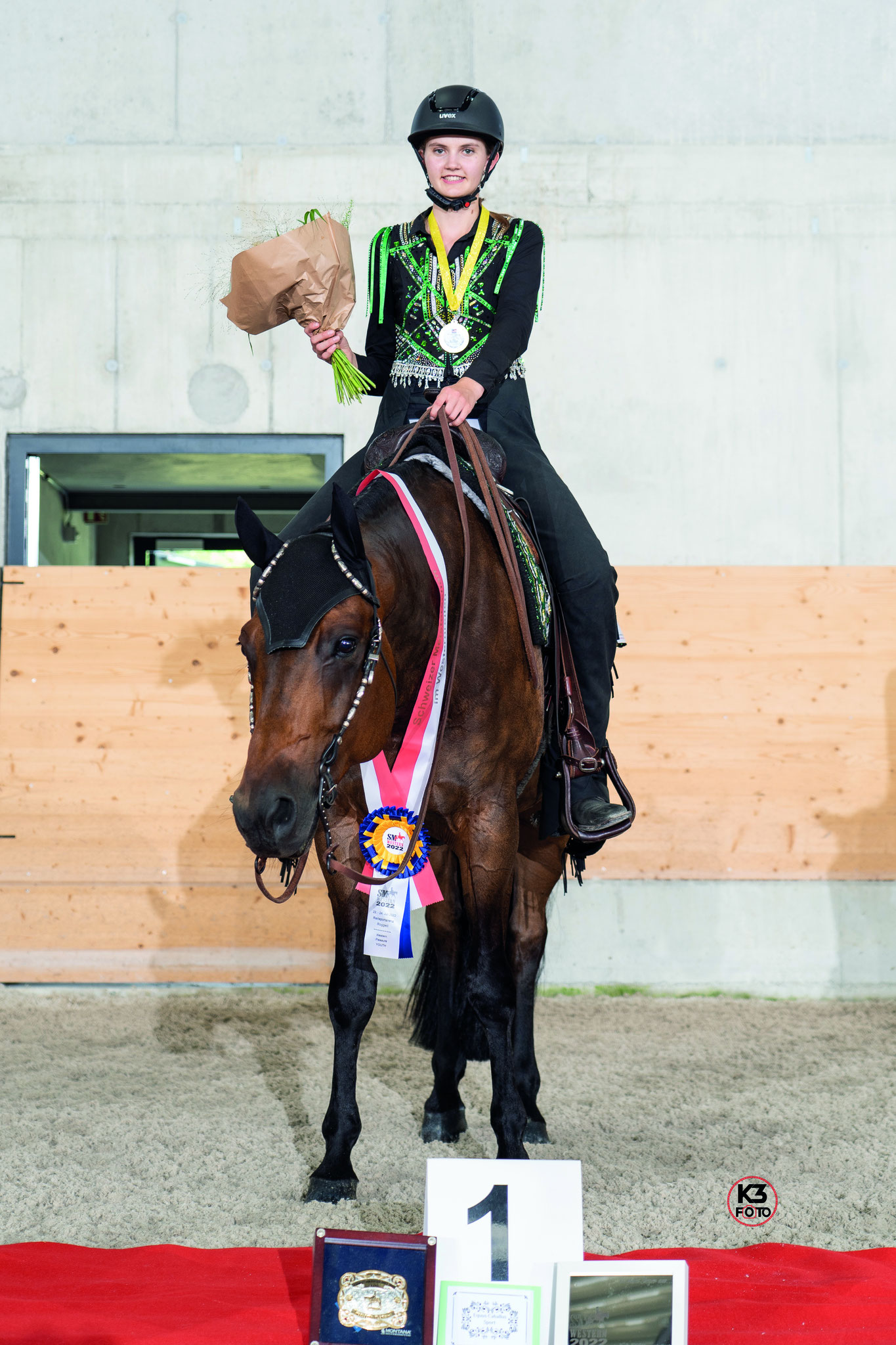 Y Western Pleasure: Lea Tanner & Harley Invitation