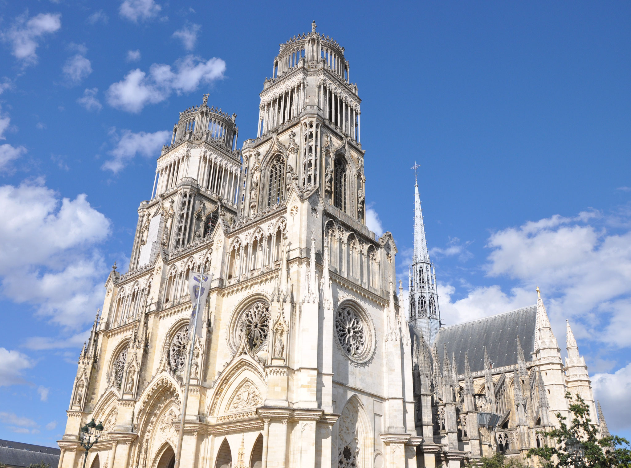 Flèches de la cathédrale d'Orléans
