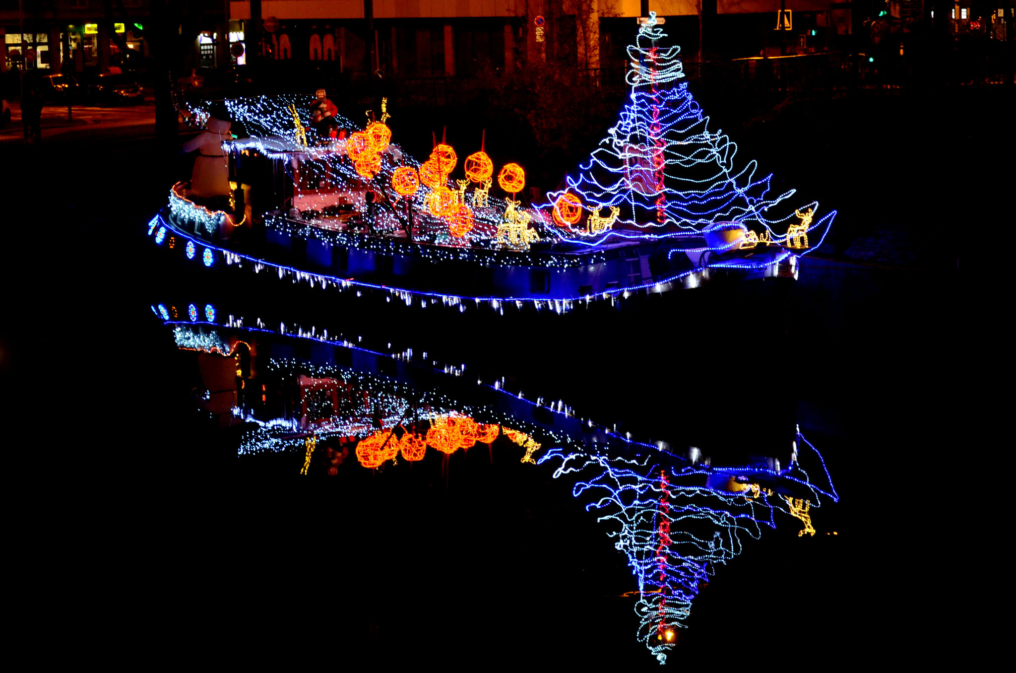 Péniche de Noël