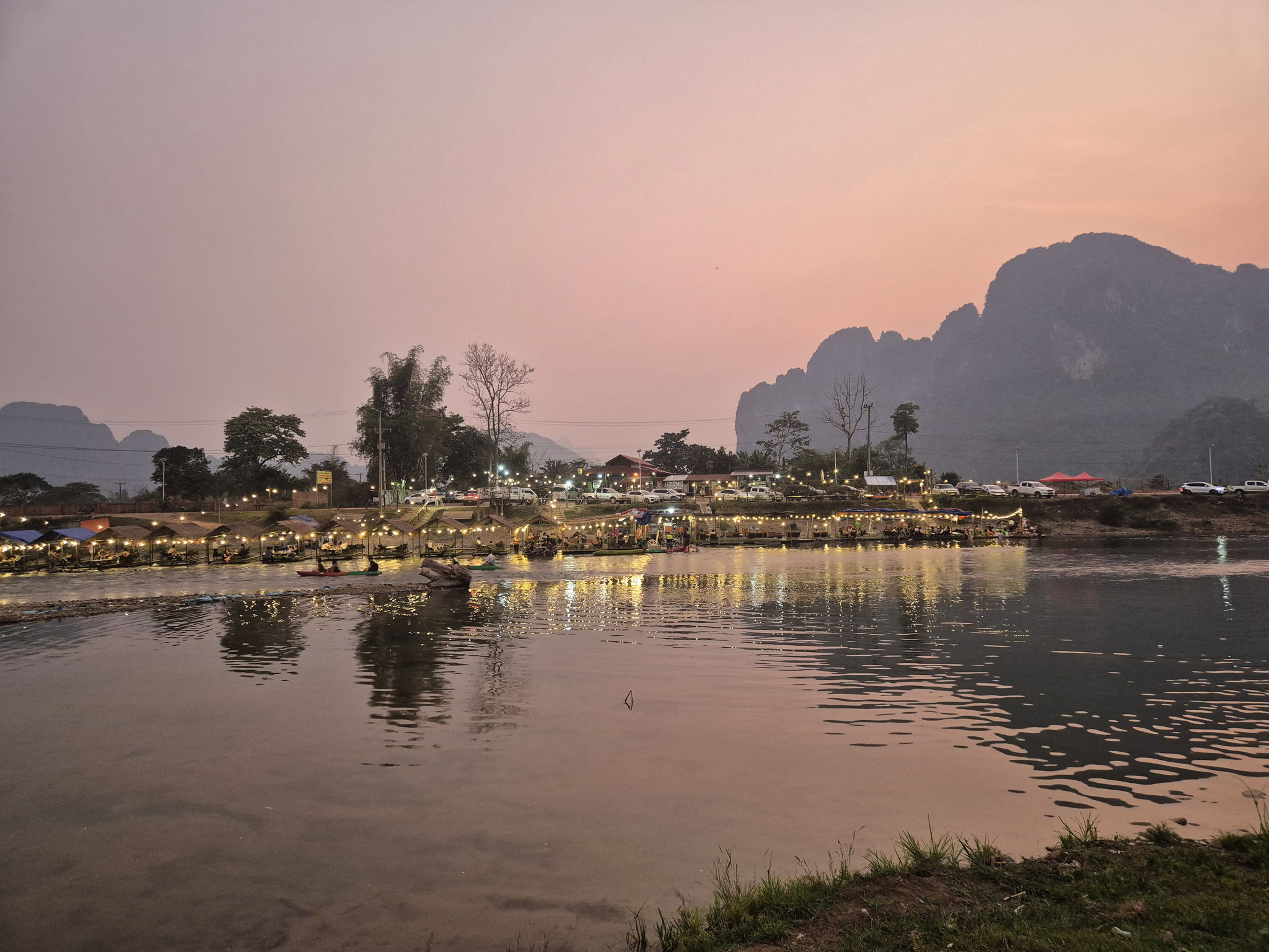 📍 Vang Vieng