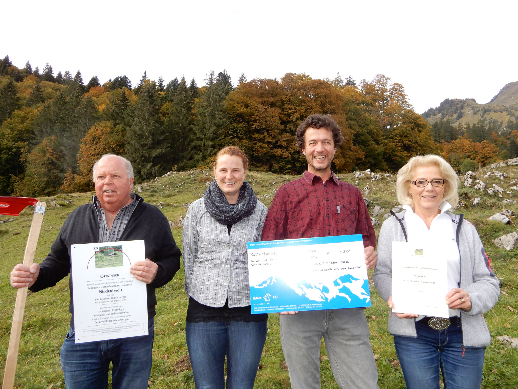 Familie Peter Winterberger erhält den Kulturlandschaftspreis 2020 für die Fläche Niederbach.