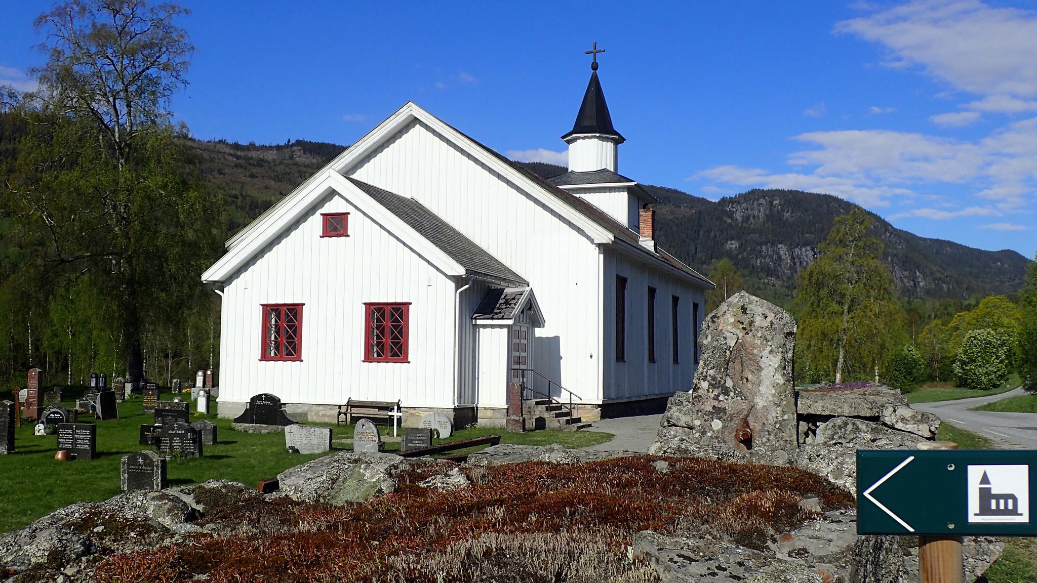 Atrå Kirche