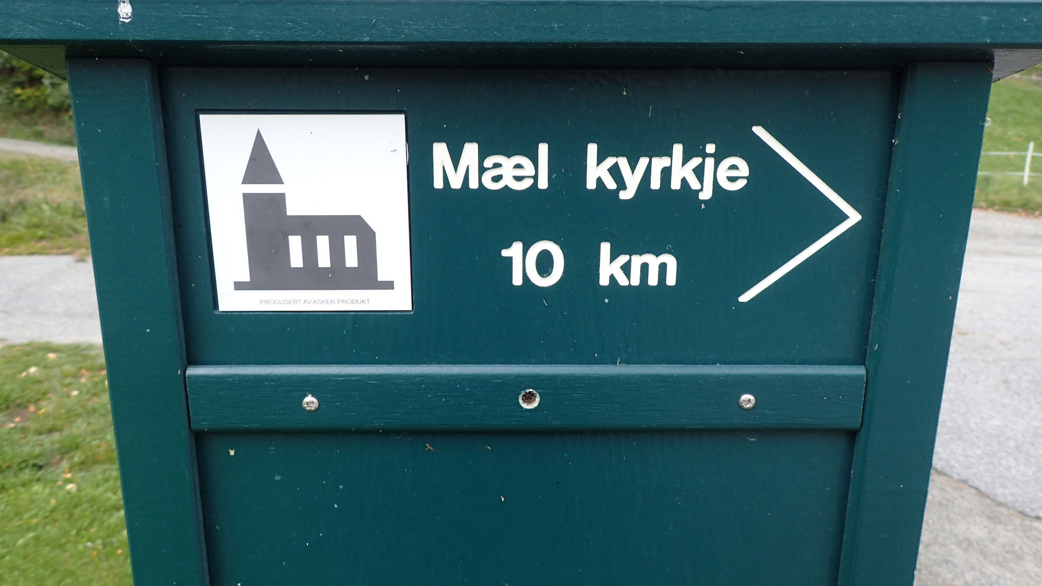 Kvite Kyrkjer Schild nach Mæl