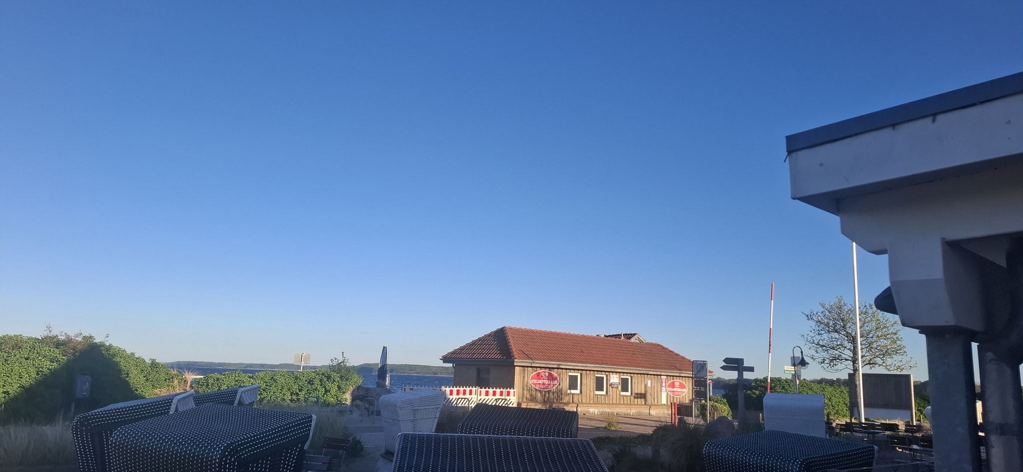 So ist es auf Holnis am Schönsten: Strahlend blauer Himmel!