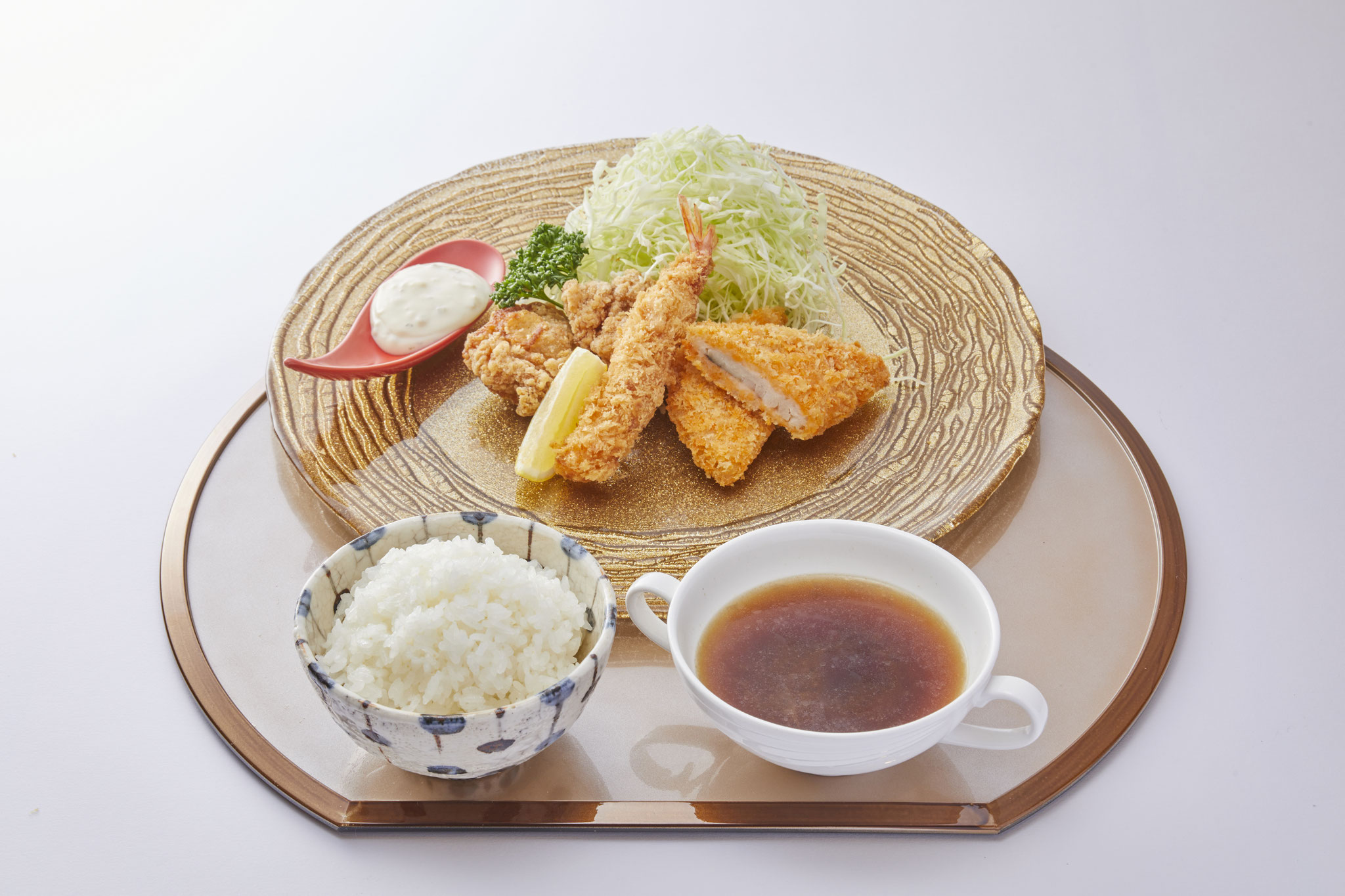 ミックスフライ定食