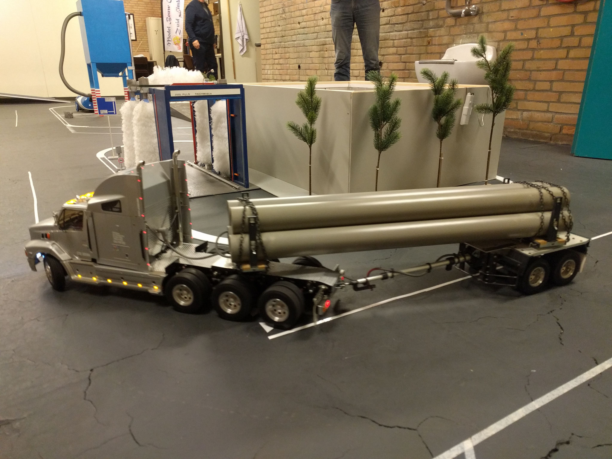 Ford Aeromax verkocht