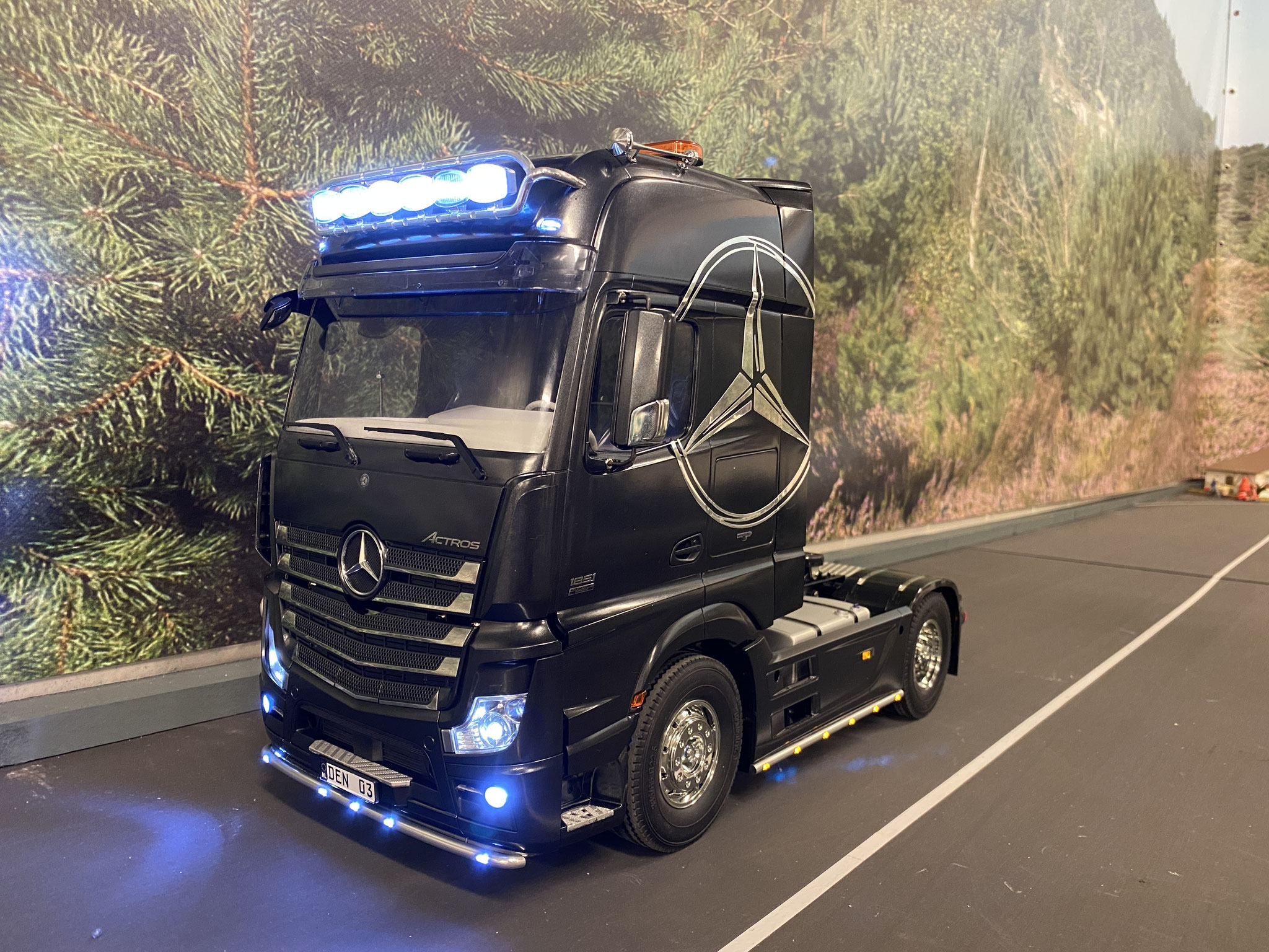 Mercedes  Benz Actros 3363 6x4 Gigaspace
