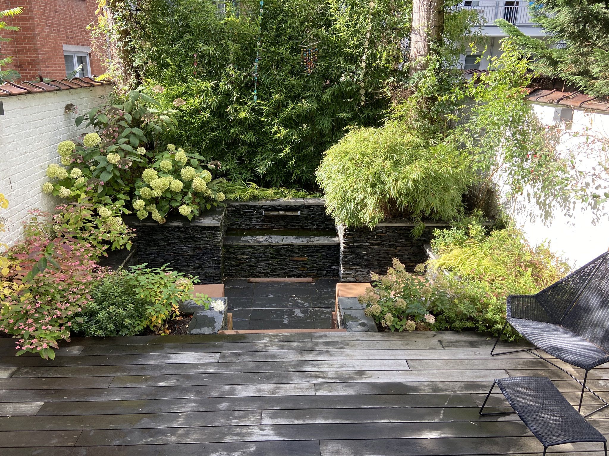 Clôture de jardin, aménagement de terrasse, salon