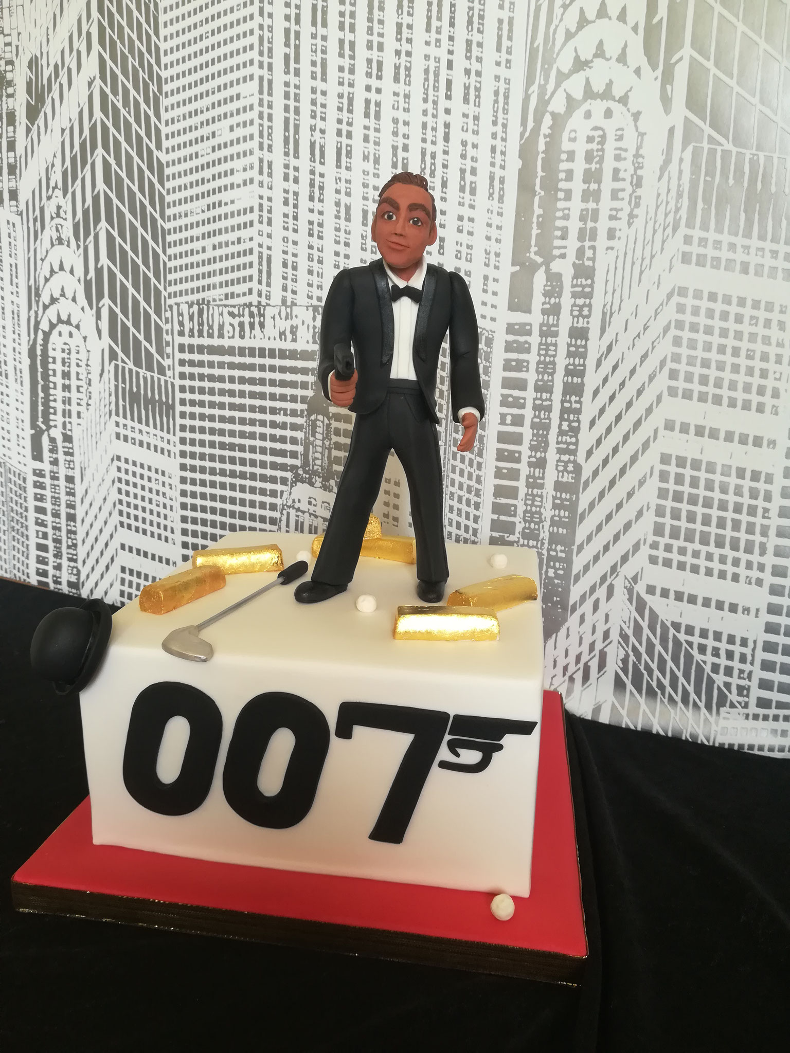 Bond - James Bond Cake