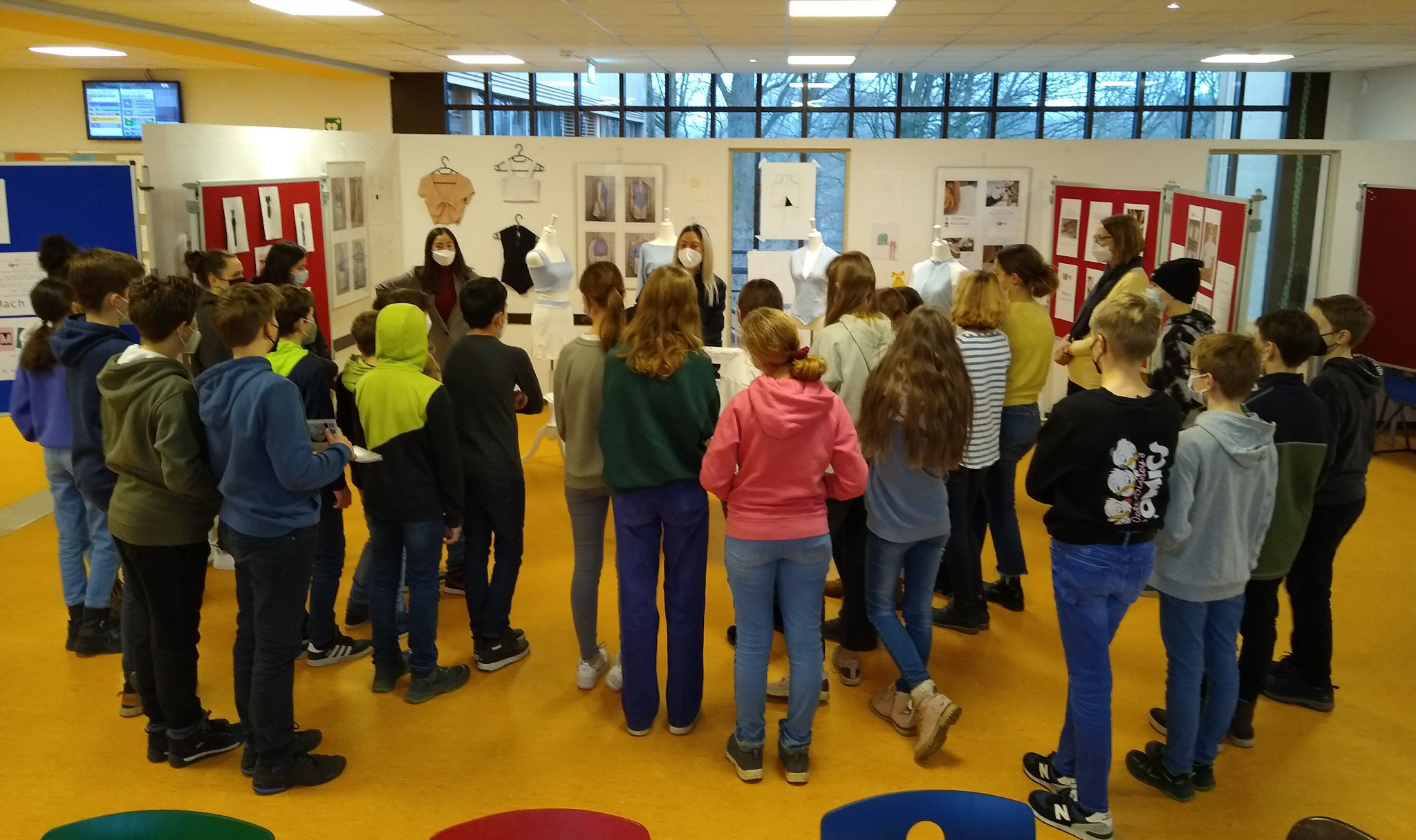 Herzlich Willkommen am - Konrad-Heresbach-Gymnasium Mettmann