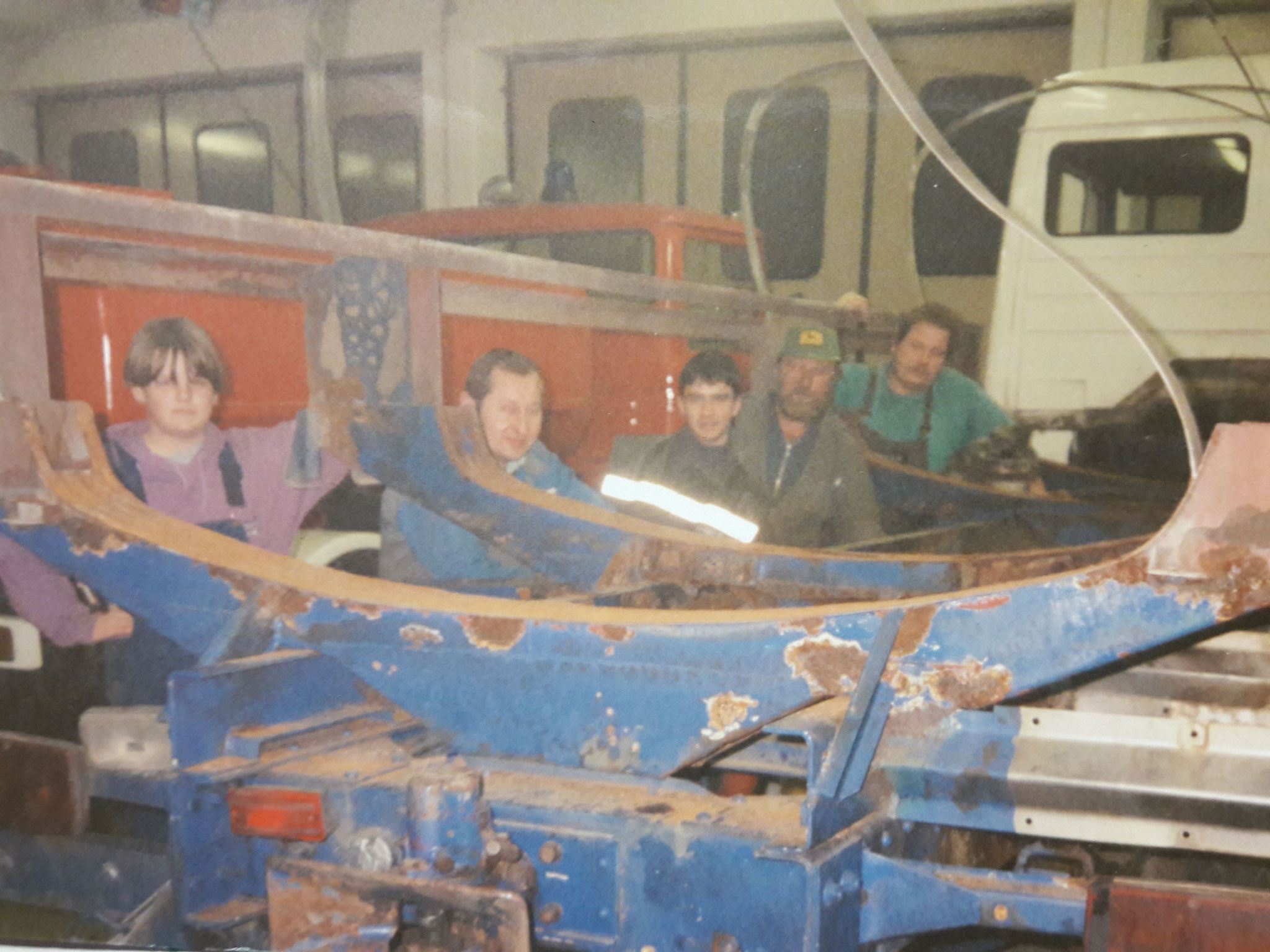 1997: Umbau vom Milchtanker zum Feuerwehrfahrzeug