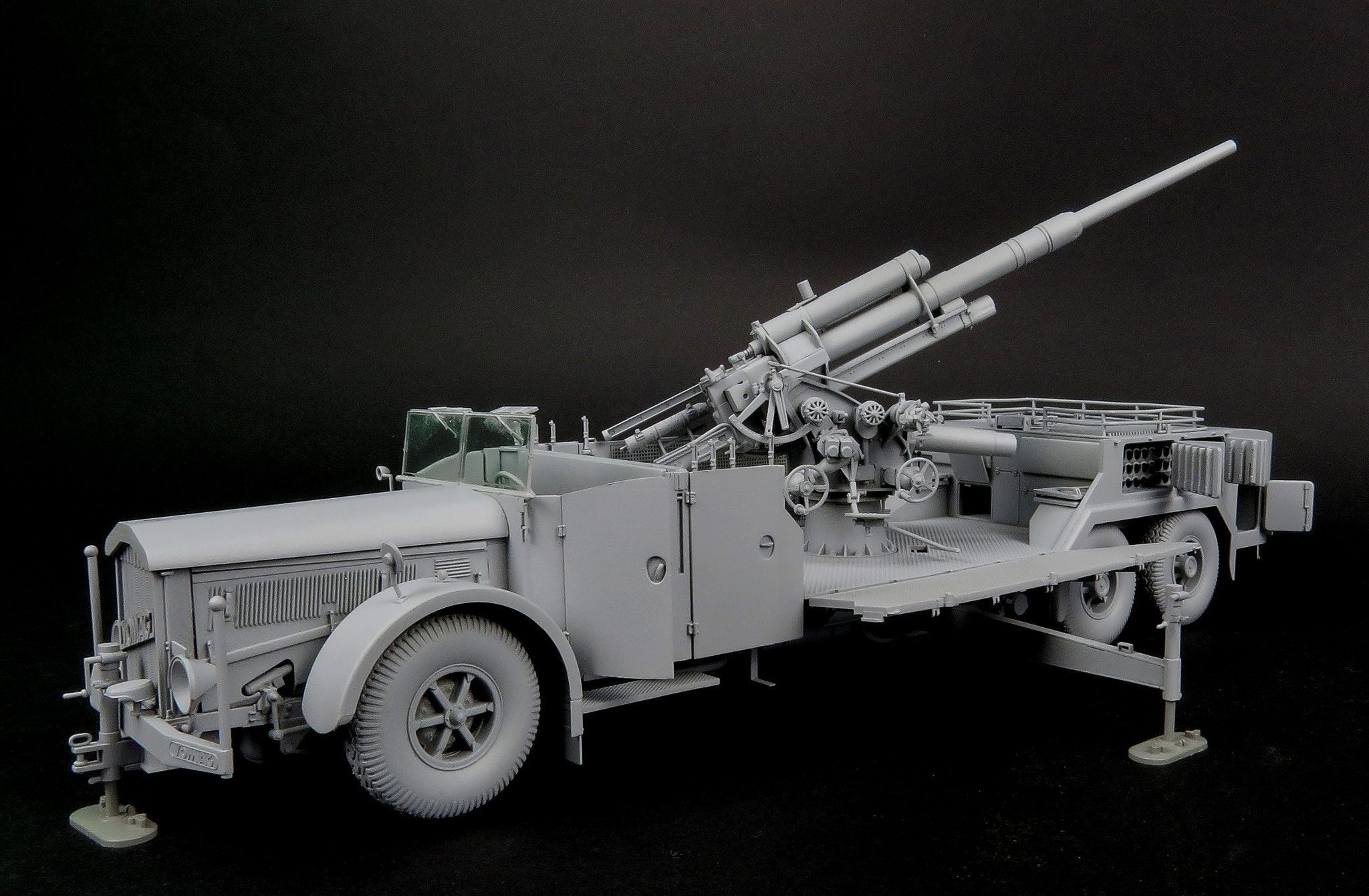8 8cm Flak Auf 9t VOMAG Das Werk Scale Models 8-8cm-flak-auf-9t-vomag-das-werk-scale-models