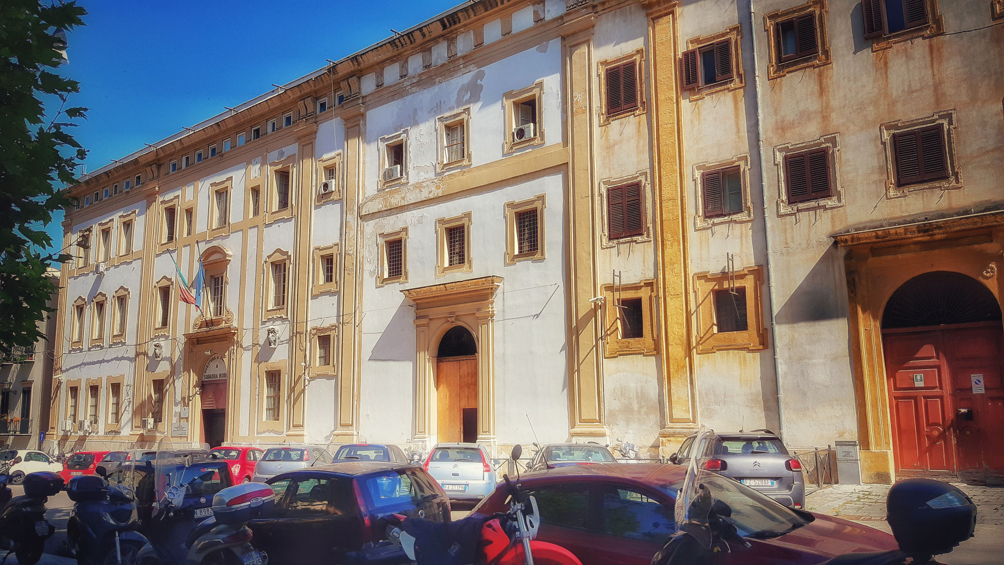 La sede degli uffici della Squadra mobile, regno di Massimo Pavesi ph @ Patrizia Grotta