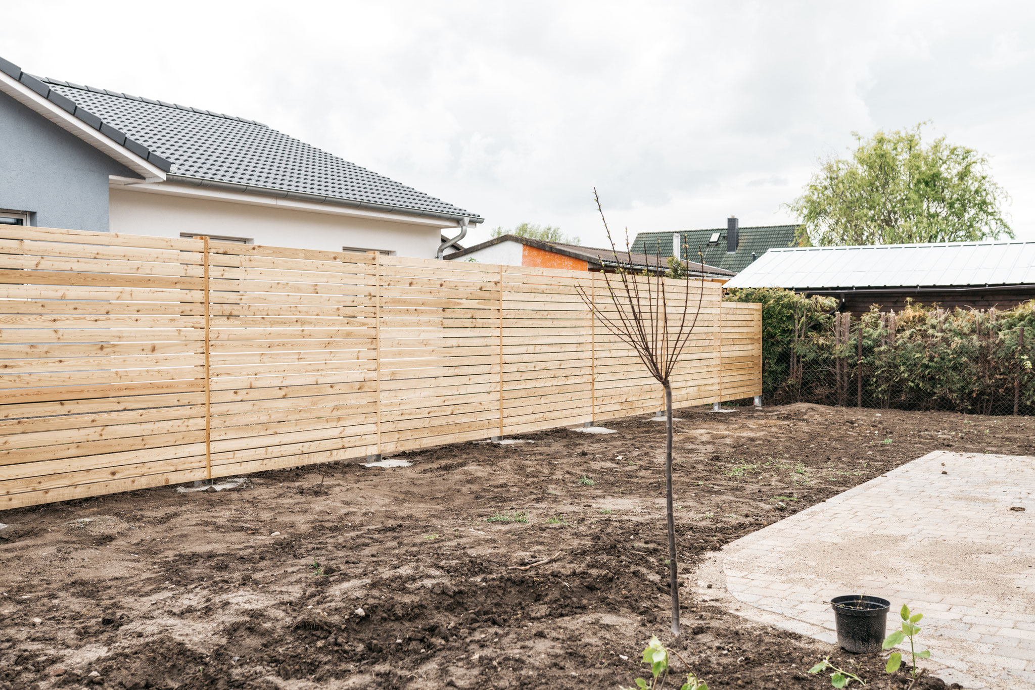 Carport und Zaun Sildemow