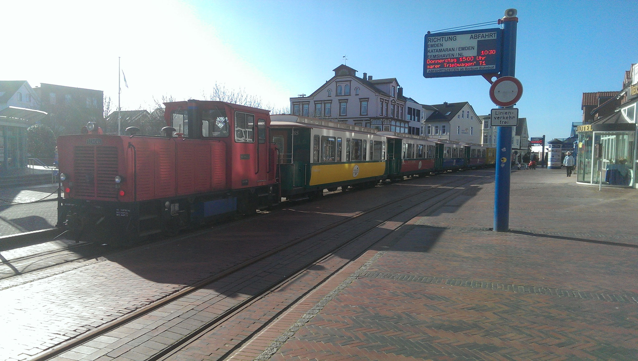 Borkumer Kleinbahn am Bahnhof