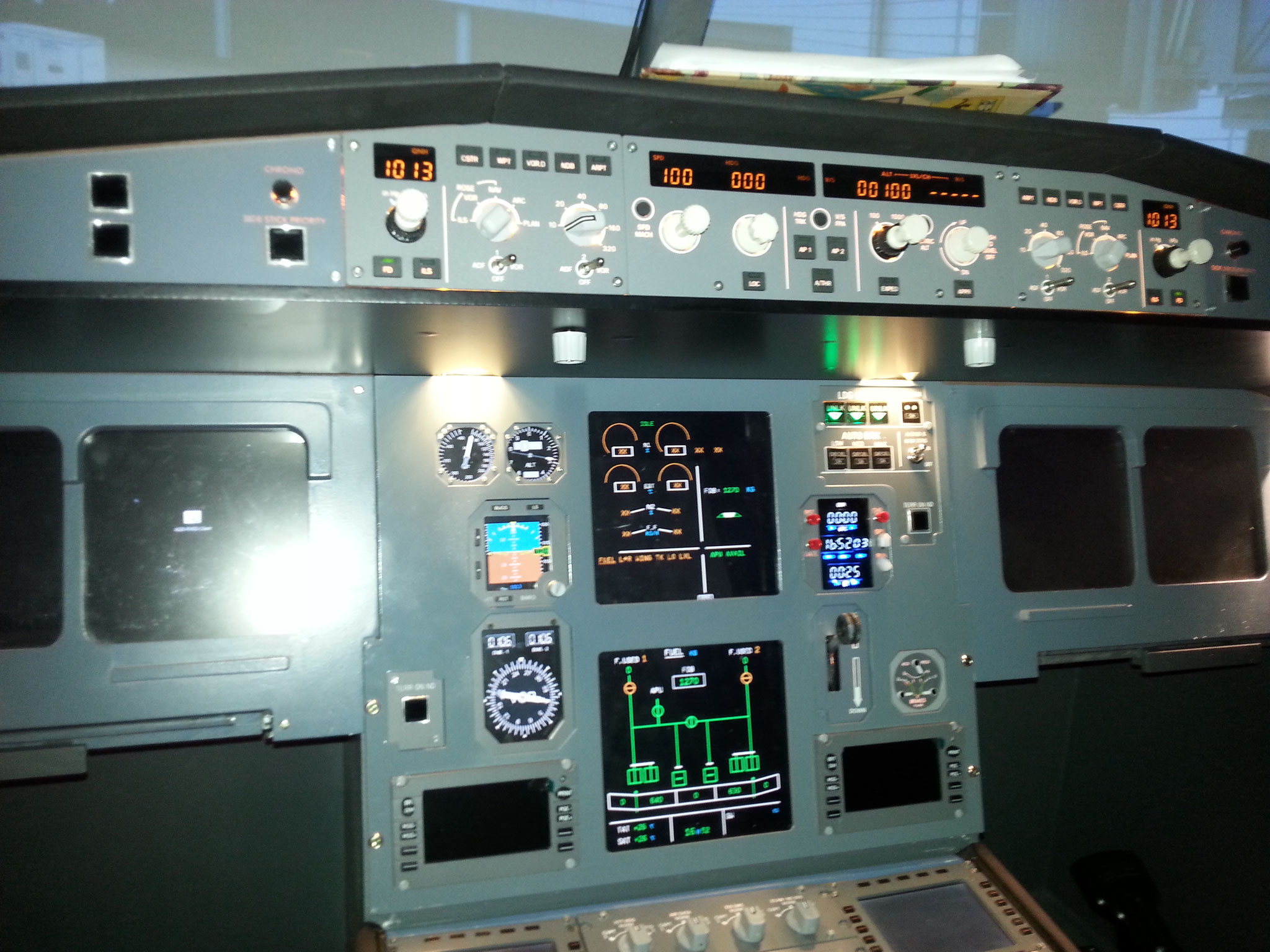 Main Instrument Panel Airbus A320 Cockpit