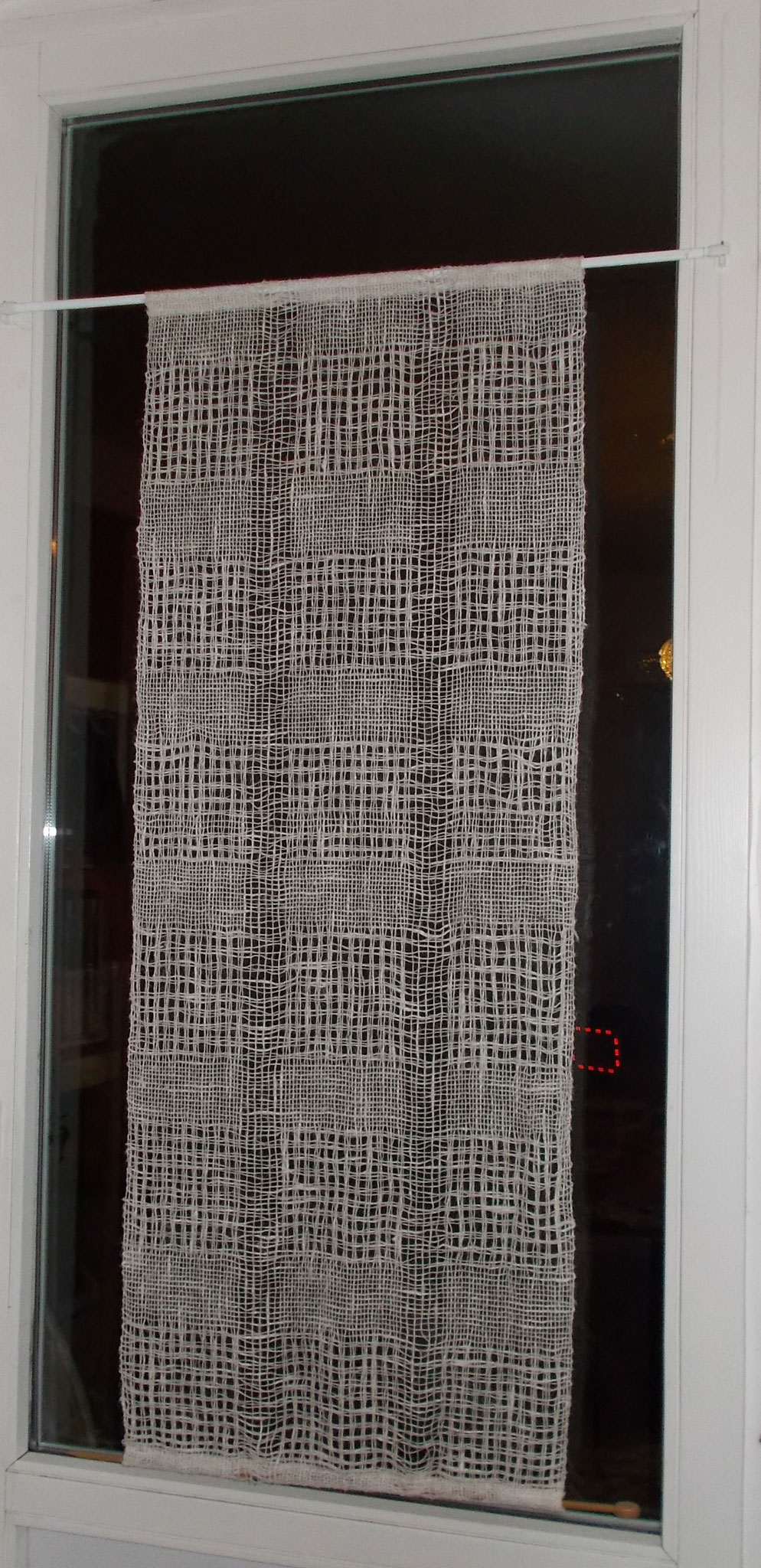 Gardine, Leinwandbindung und Scheindreher,  Material – Bauernleinen
