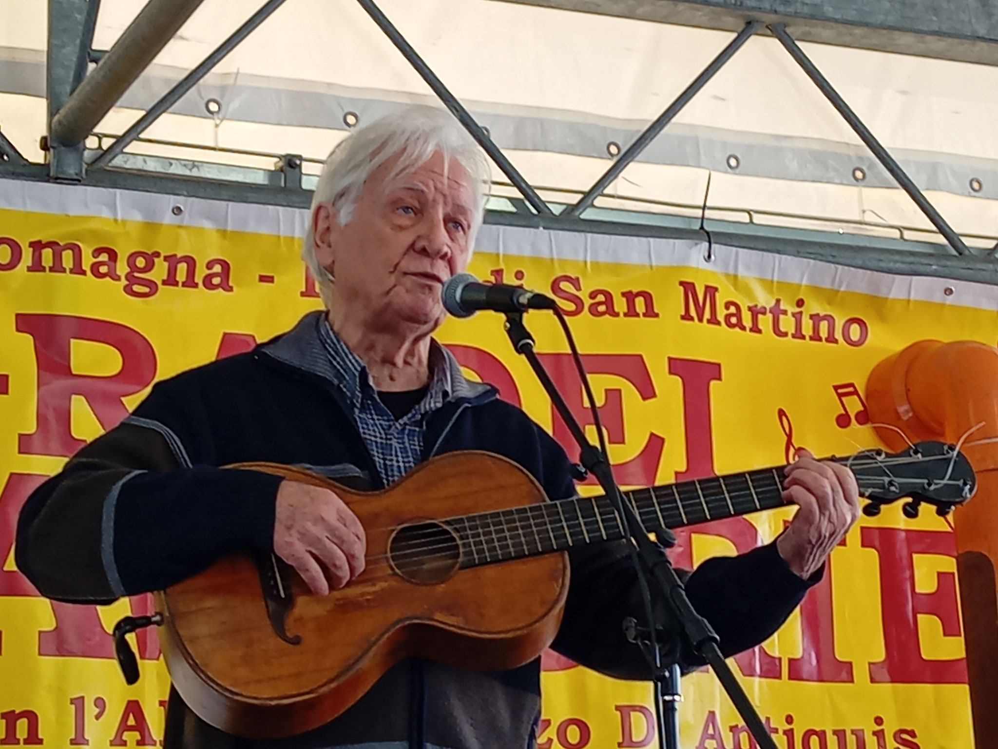 MAURO CHECHI