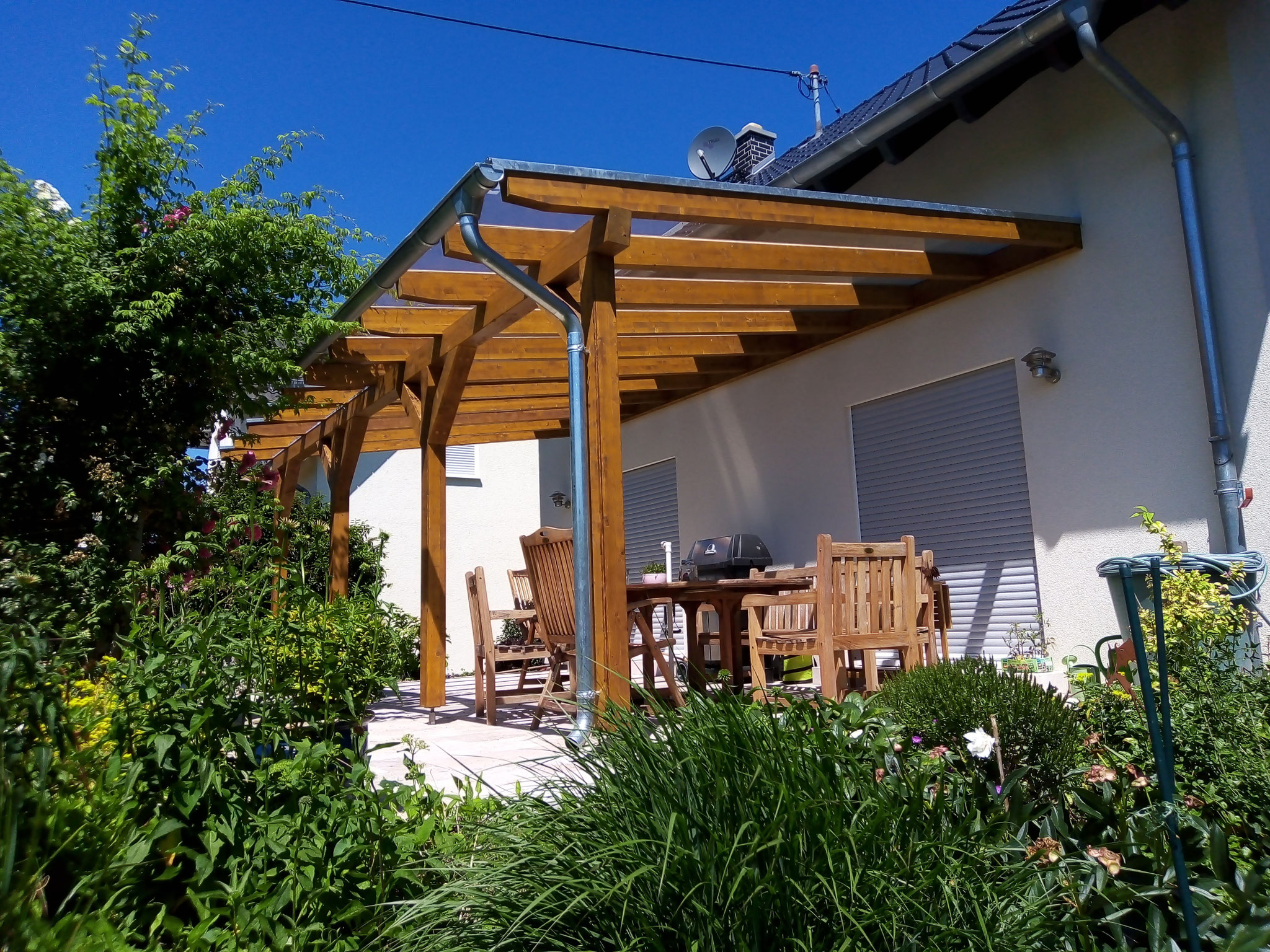Glasdach über Terasse