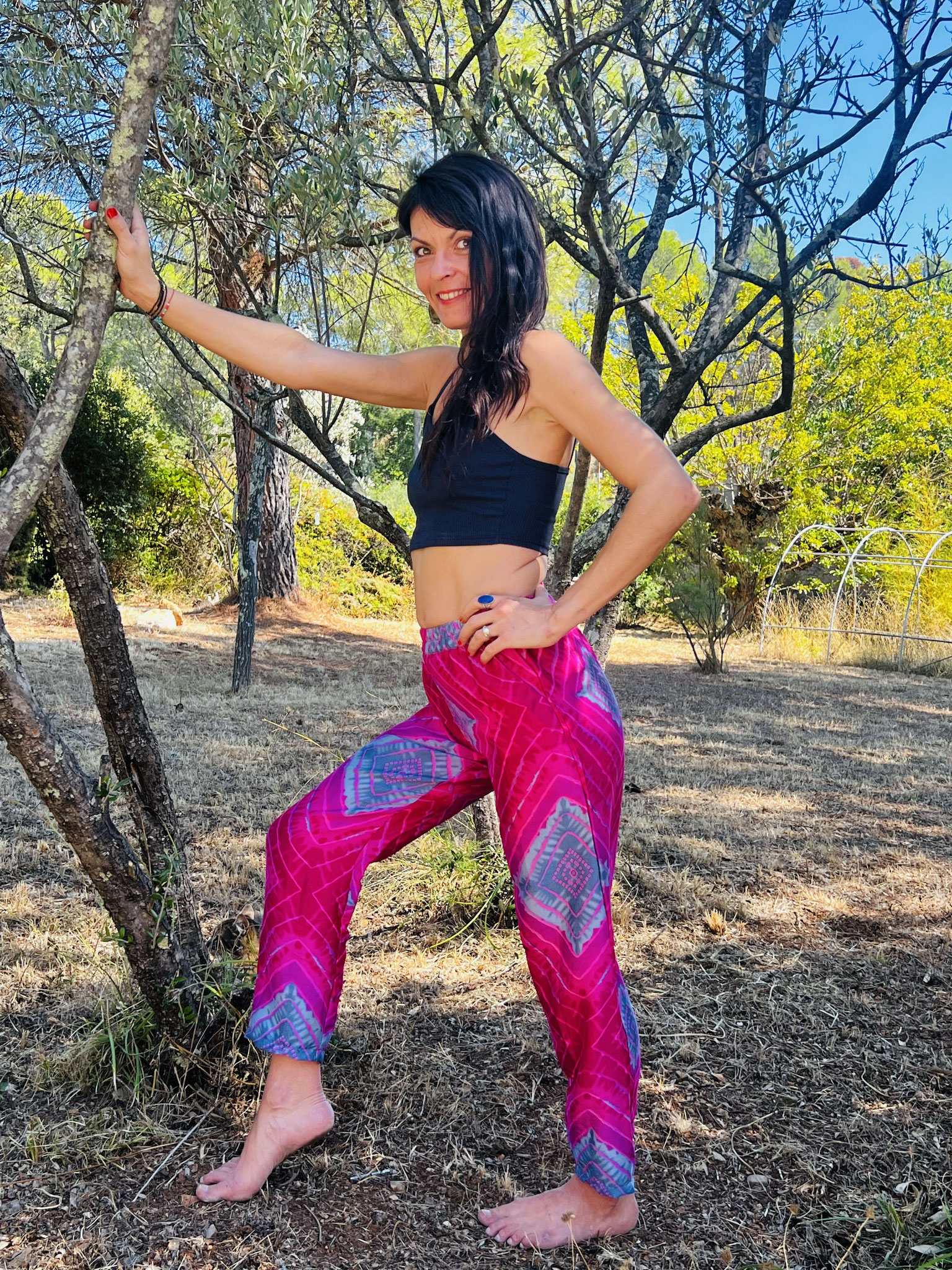 Détail du pantalon porté - Par l'artiste Nine à trans en Provence