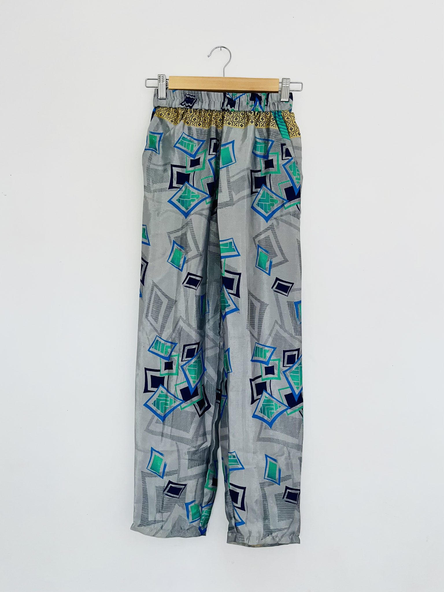 Bas du pantalon – Rectangles et losanges graphiques