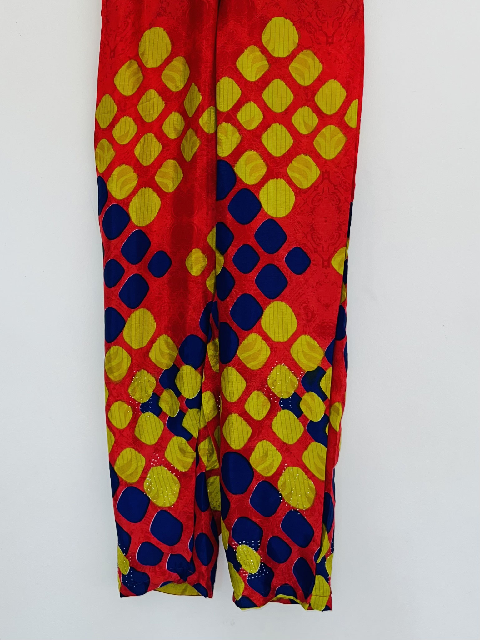 Bas du pantalon – Contraste et design graphique