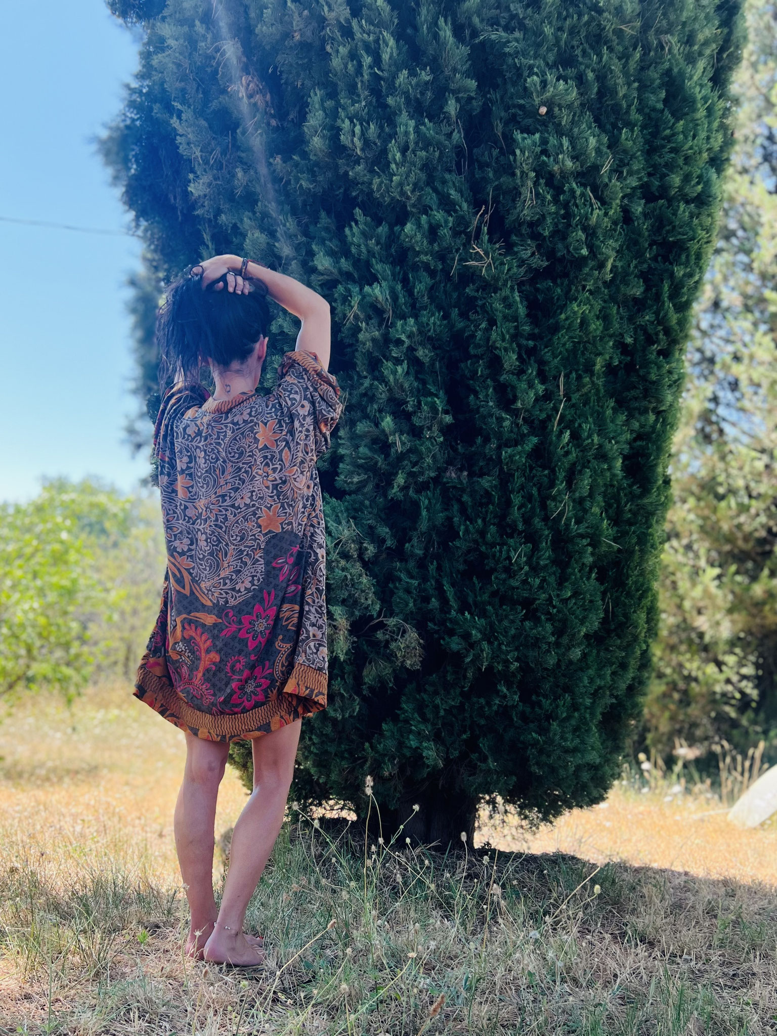 Vue de dos – kimono court en soie recyclée artisanale