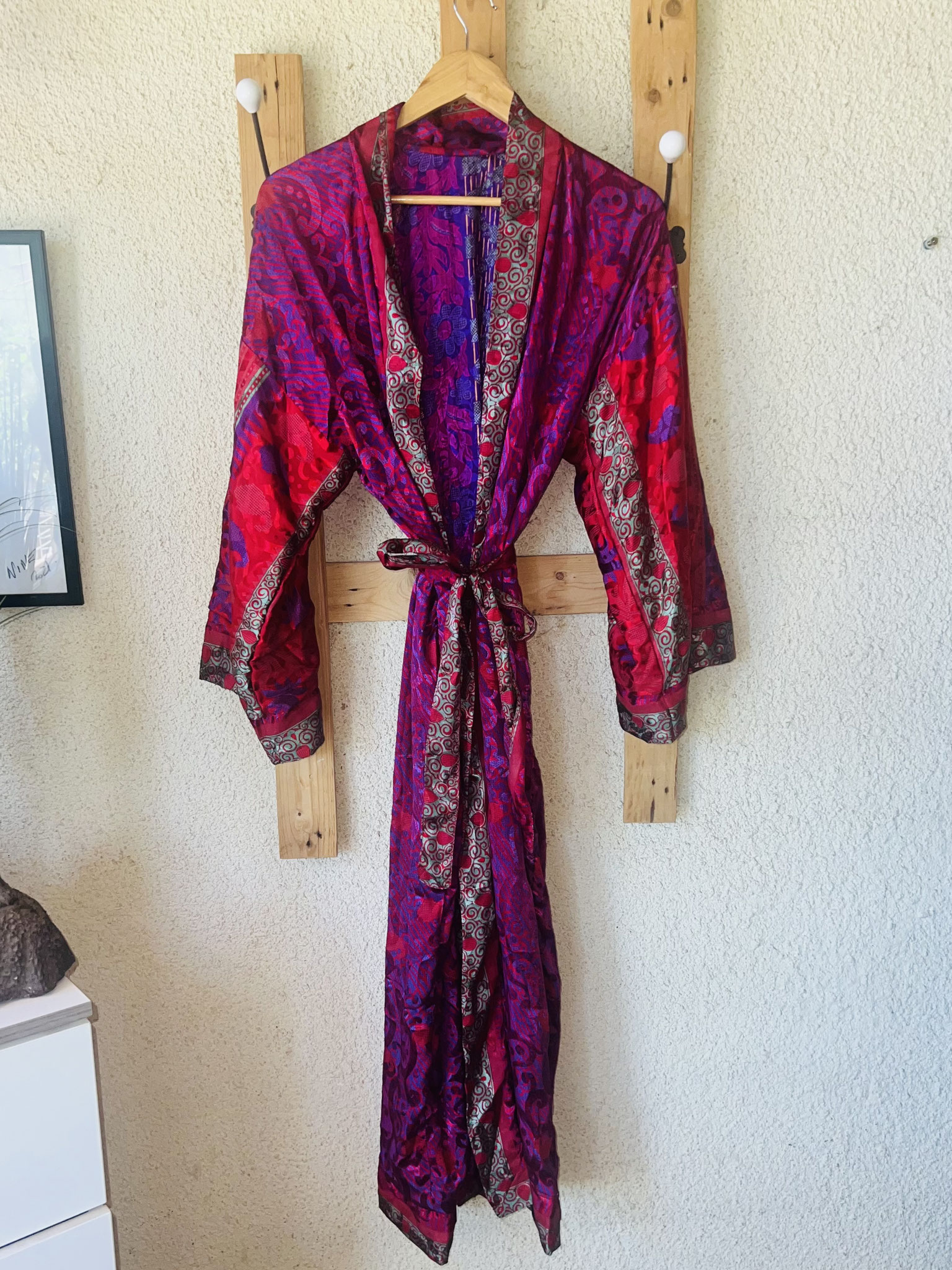 Kimono rose pétillant – fluidité et style libre