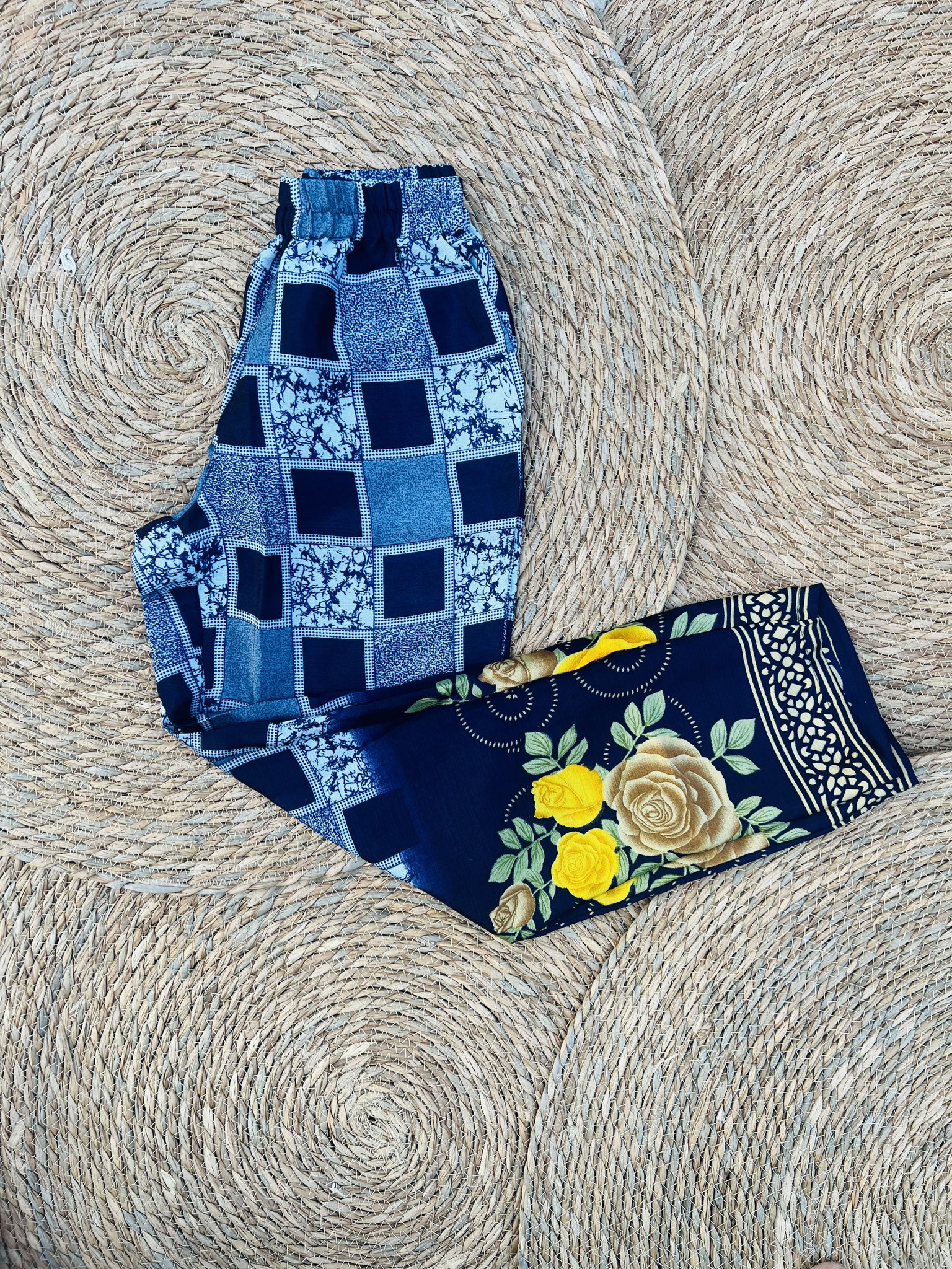 Création artisanale éthique – Pantalon léger et fluide en sari recyclé