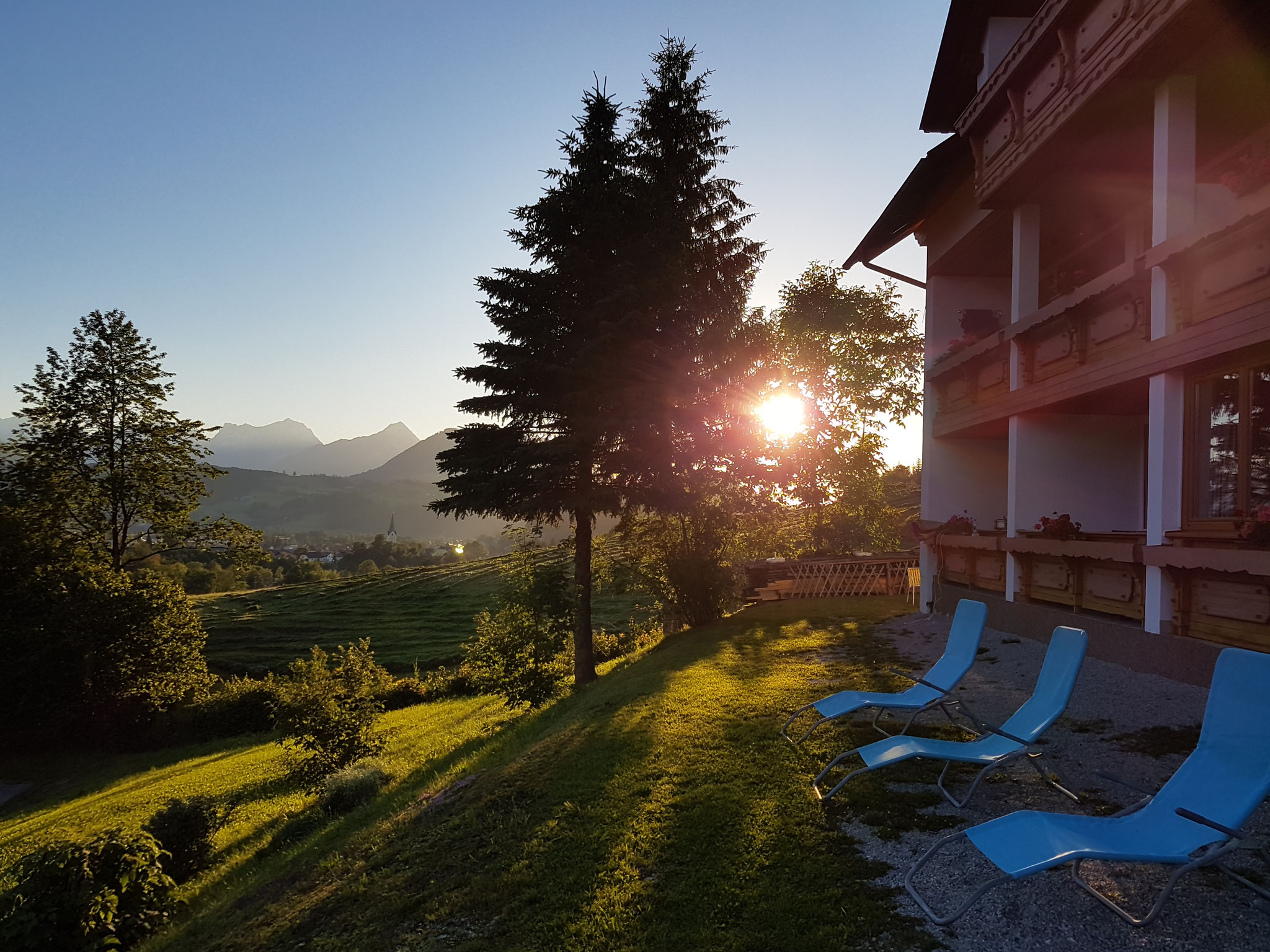 Südbalkone mit herrlicher Aussicht