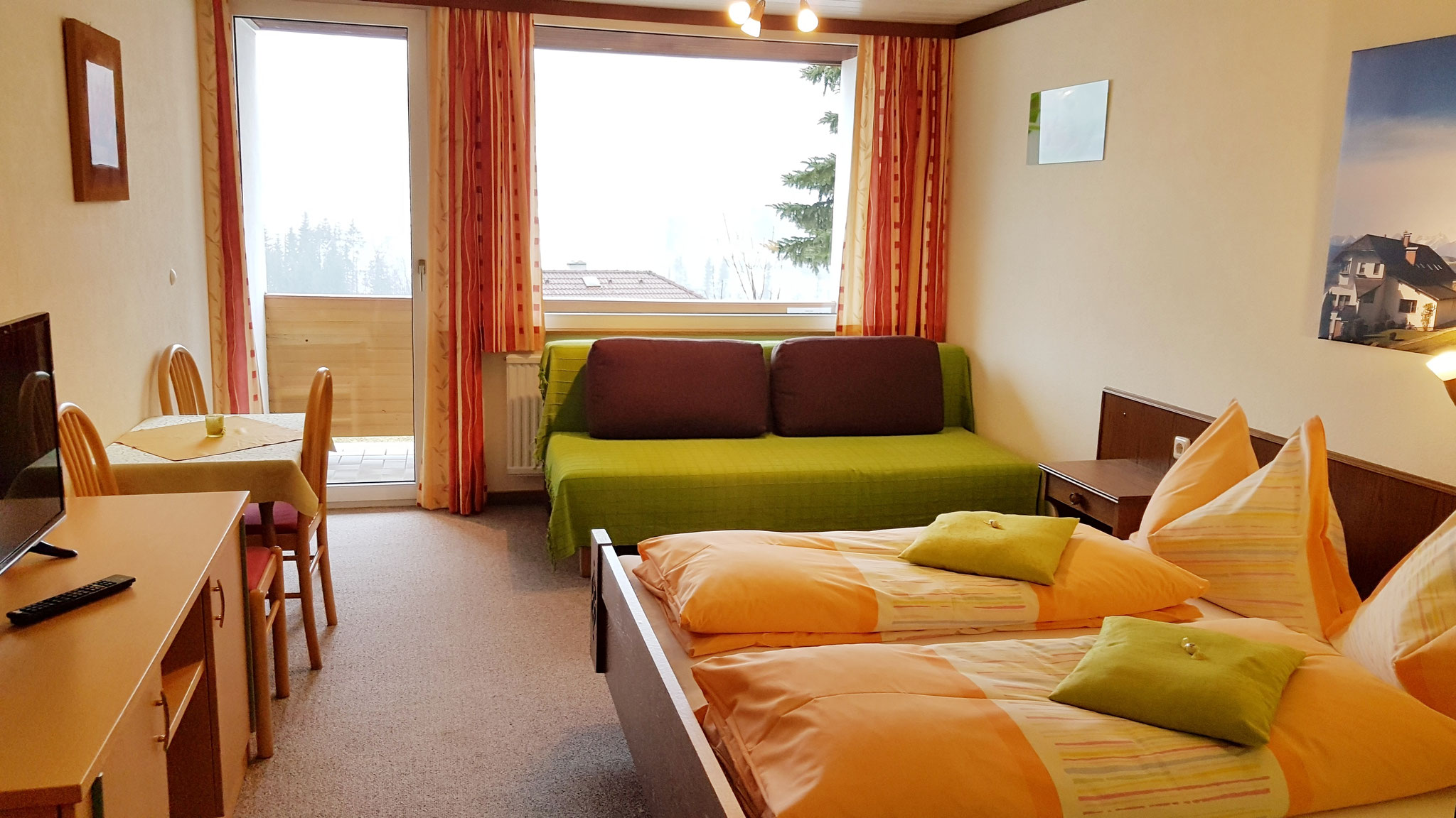 Apartment C: Schlafzimmer 2