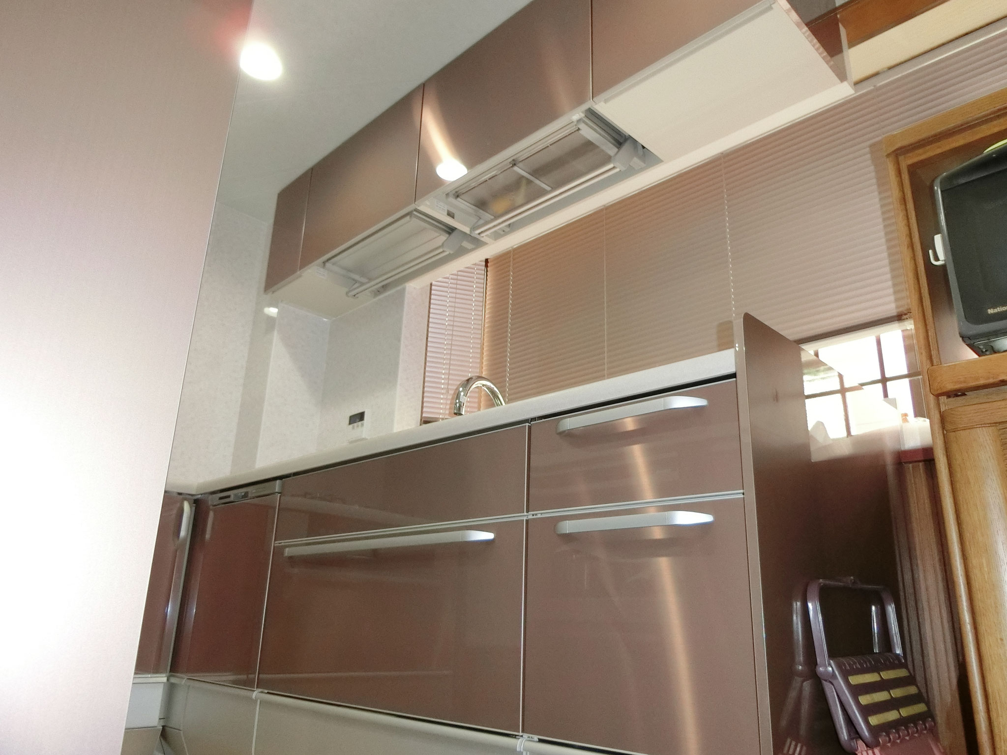 【施工後】クリナップ　L型キッチンワイン色