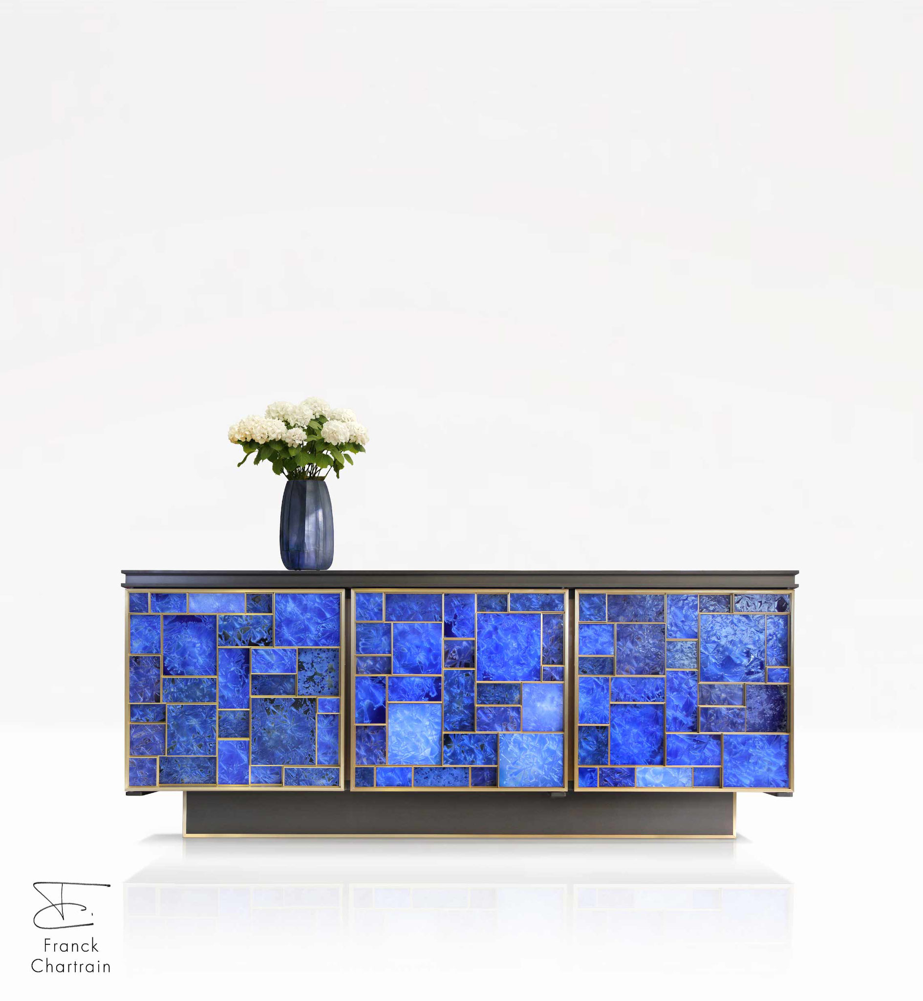 PHOENIX SIDEBOARD Bronze and ceramic