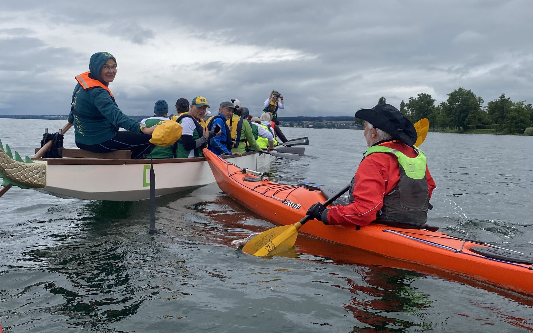 Für die 15. Etappe ist das Drachenboot des PC Kreuzlingen im Einsatz.