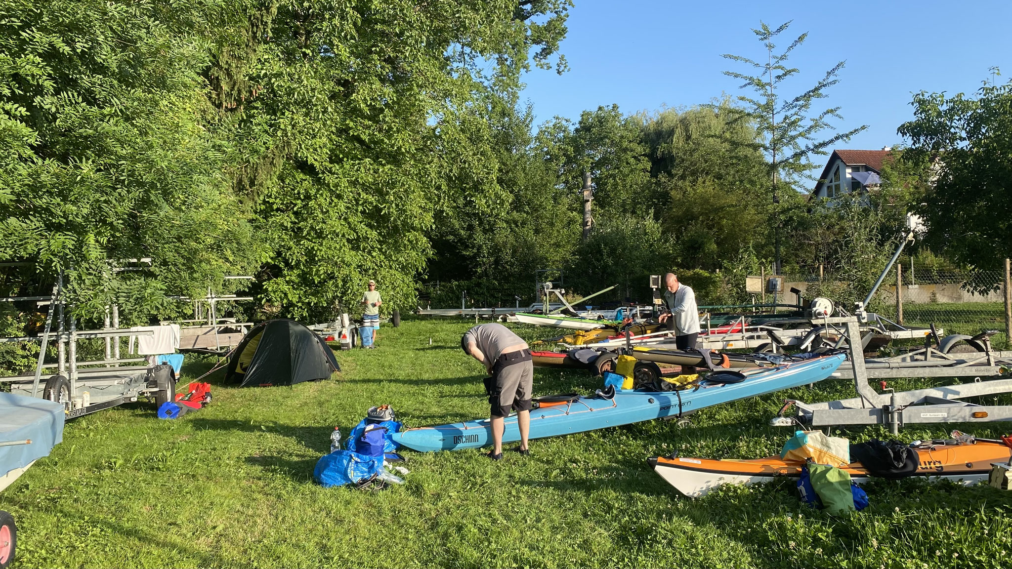 Zusammenpacken in Fischbach am Sonntagmorgen