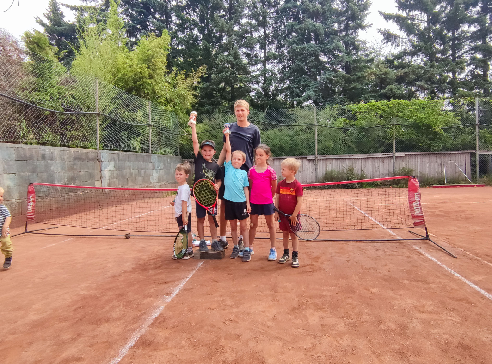 U8 Red Court