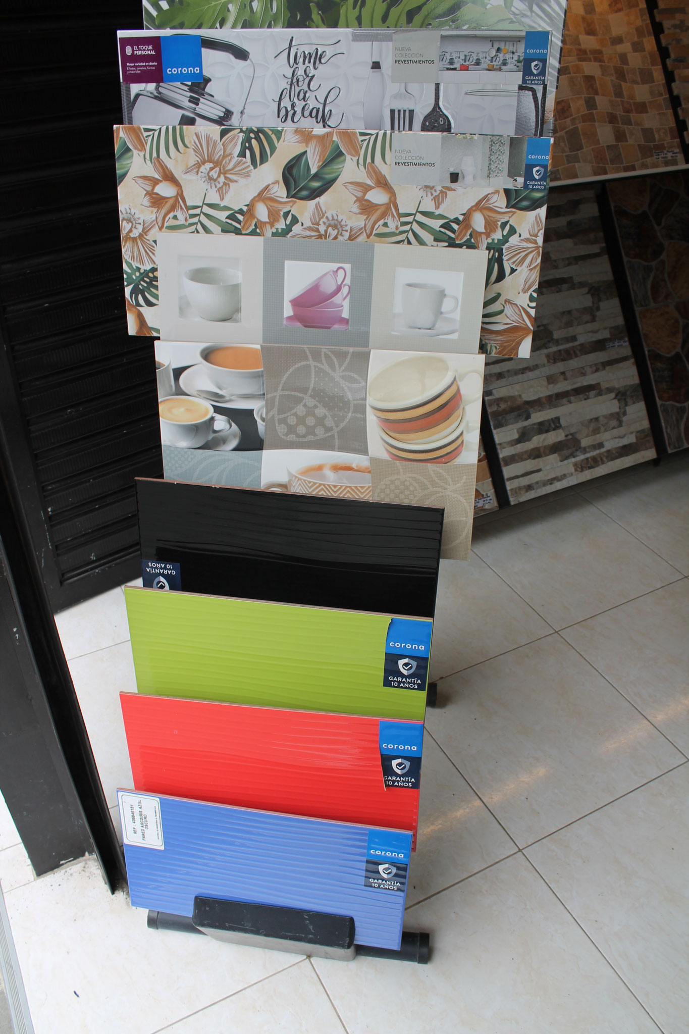 fachaletas pisos y cenefas