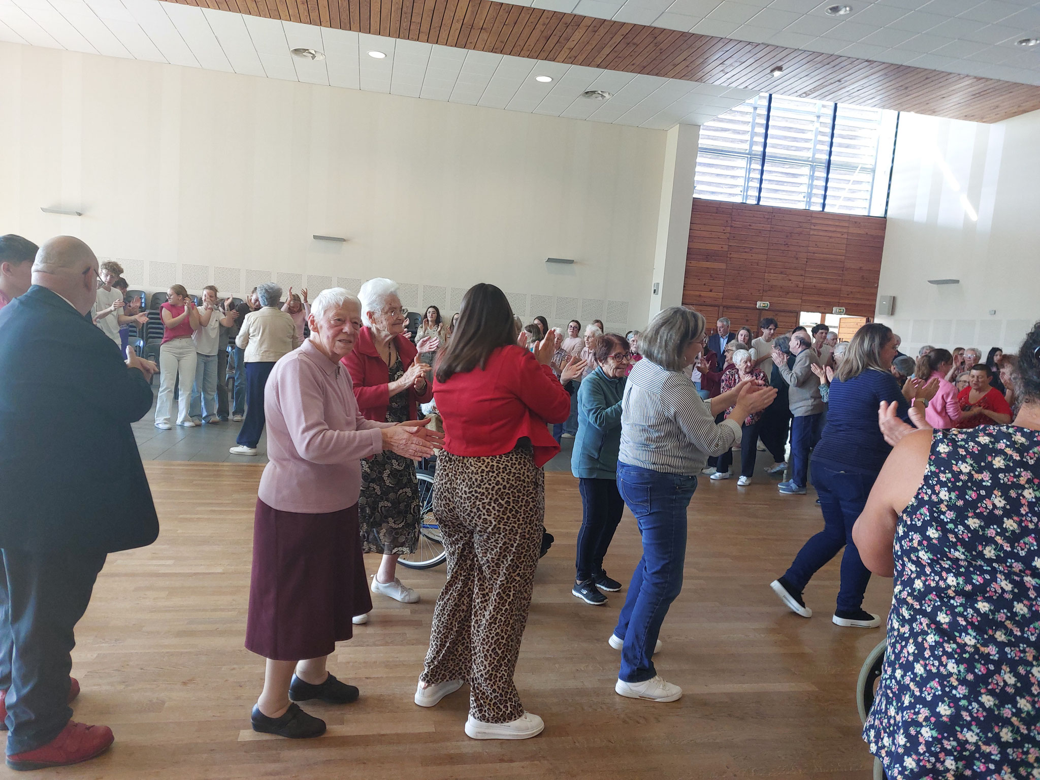 Echanges entre Seniors et Jeunes de la MFR du Vallon la Romagne