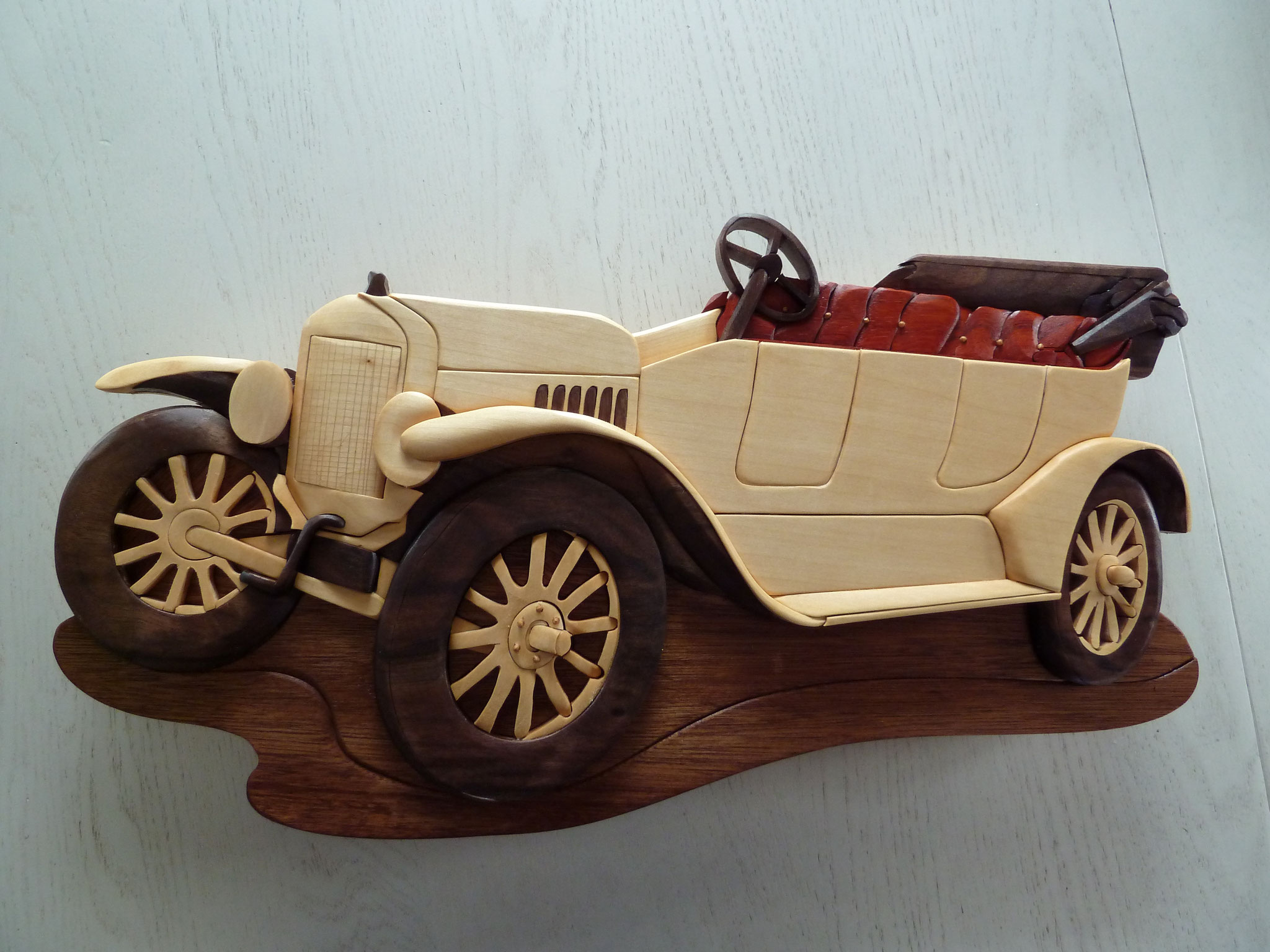 Ford 1924-noyer, peuplier,padouk,cèdre rouge
