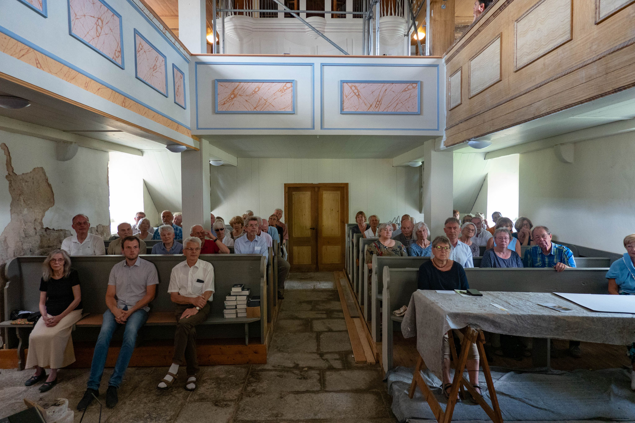 In der Kirche noch laufende Sanierungsarbeiten