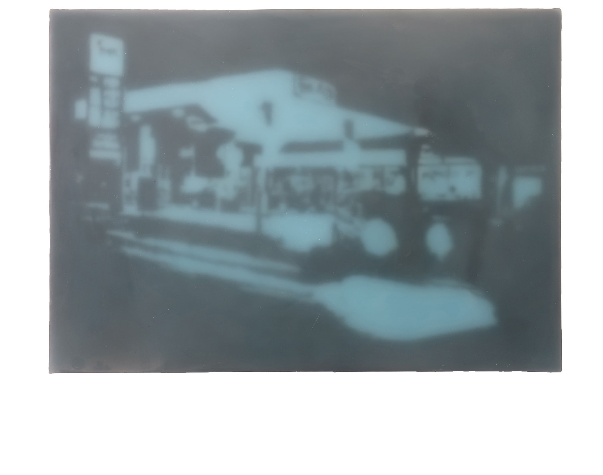 Lichttempel blau , 2016 Paraffin, 60x140  (Privatsammlung Mühlheim)